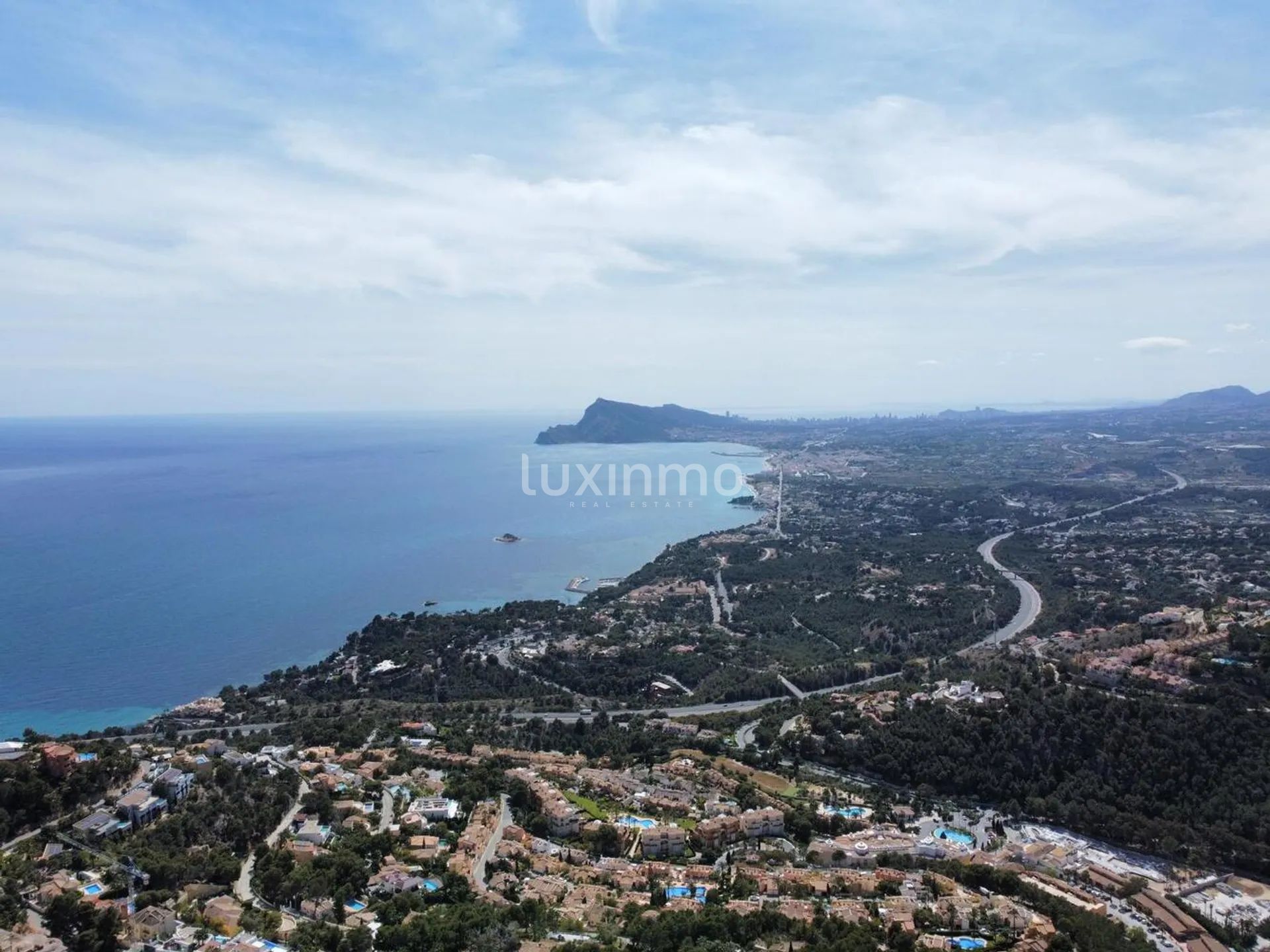 Bäst belägen tomt i Altea Hills med öppen havsutsikt