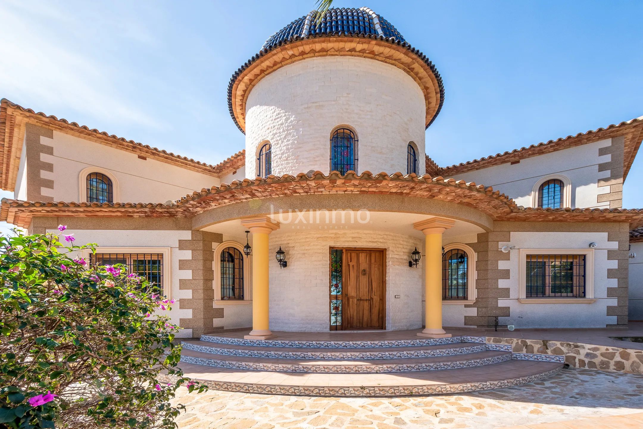Belle villa avec vue sur la mer et les montagnes à vendre à Altea — photo 22