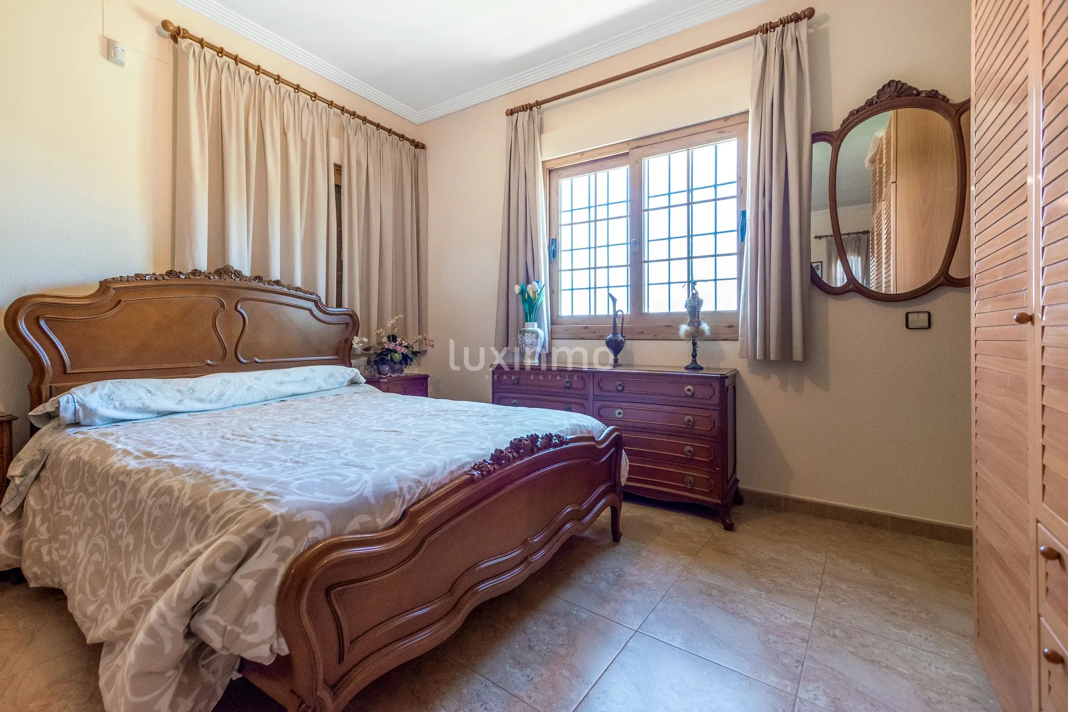 Belle villa avec vue sur la mer et les montagnes à vendre à Altea — photo 9