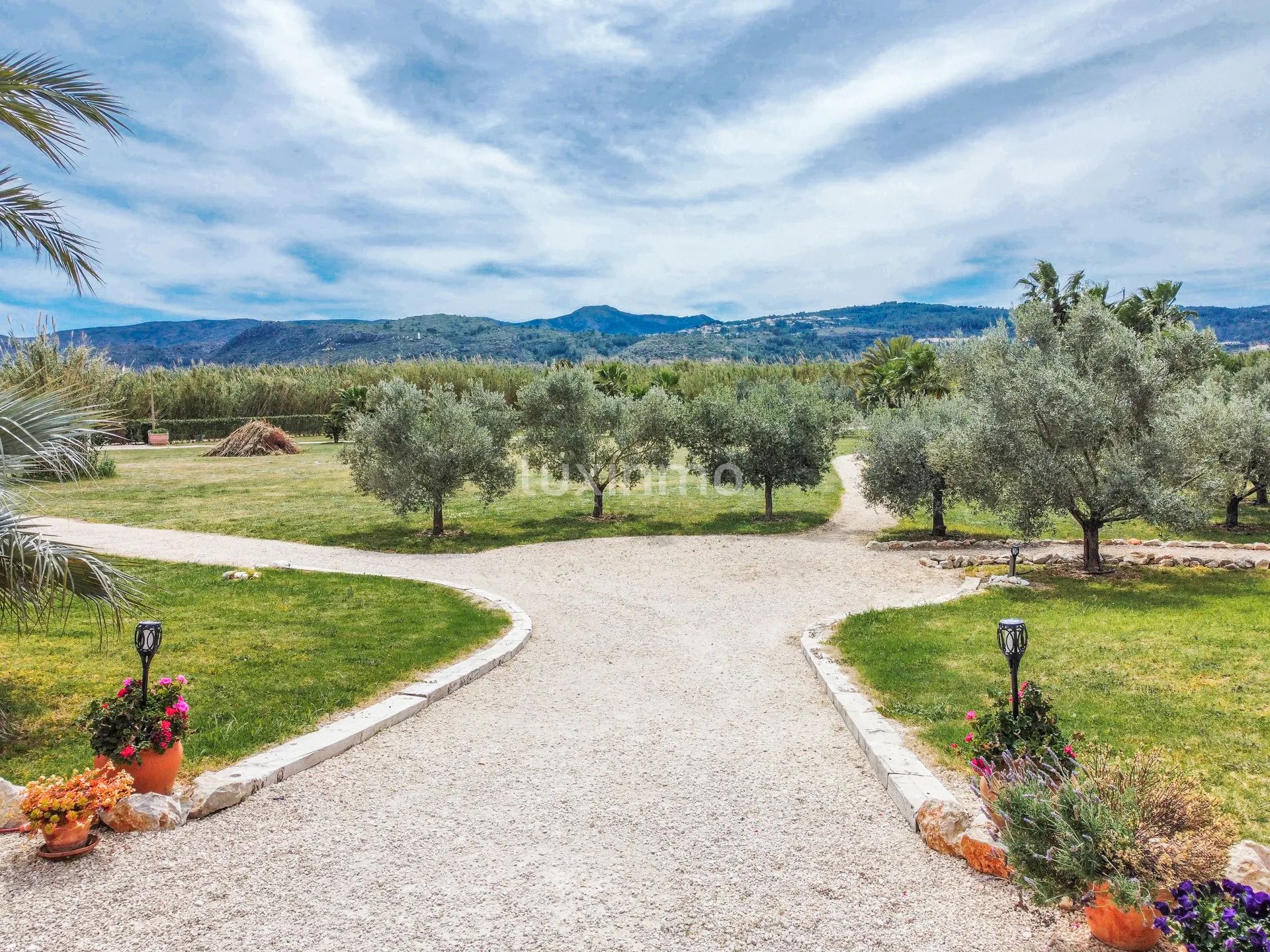 Красивая солнечная финка рядом с песчаными пляжами — photo 70