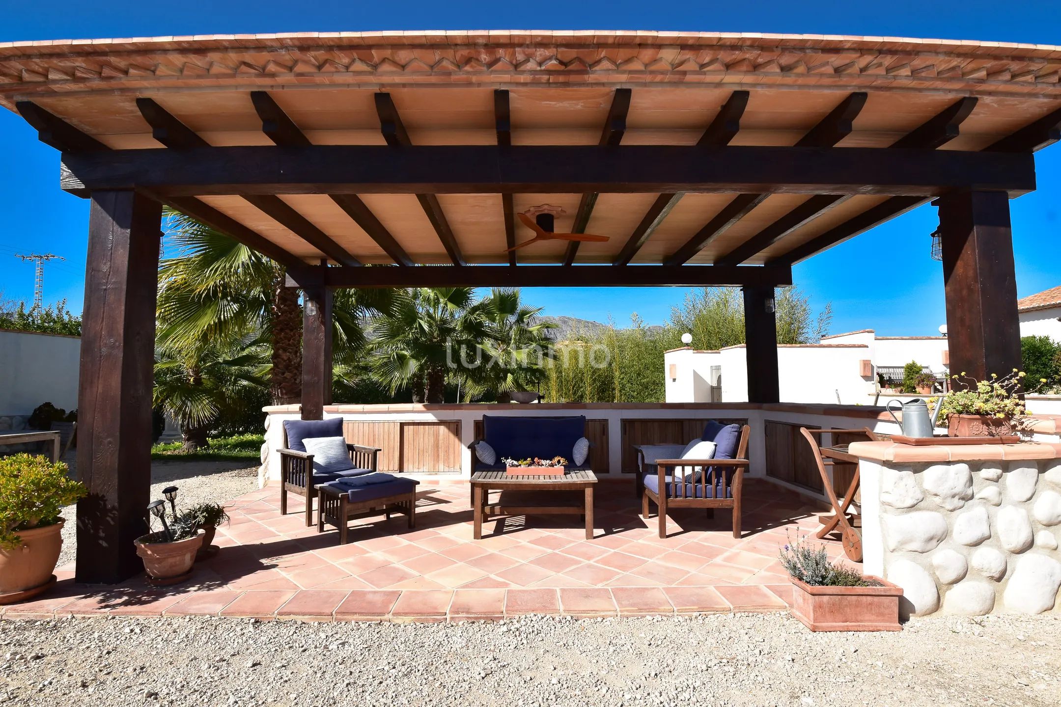 Красивая солнечная финка рядом с песчаными пляжами — photo 40