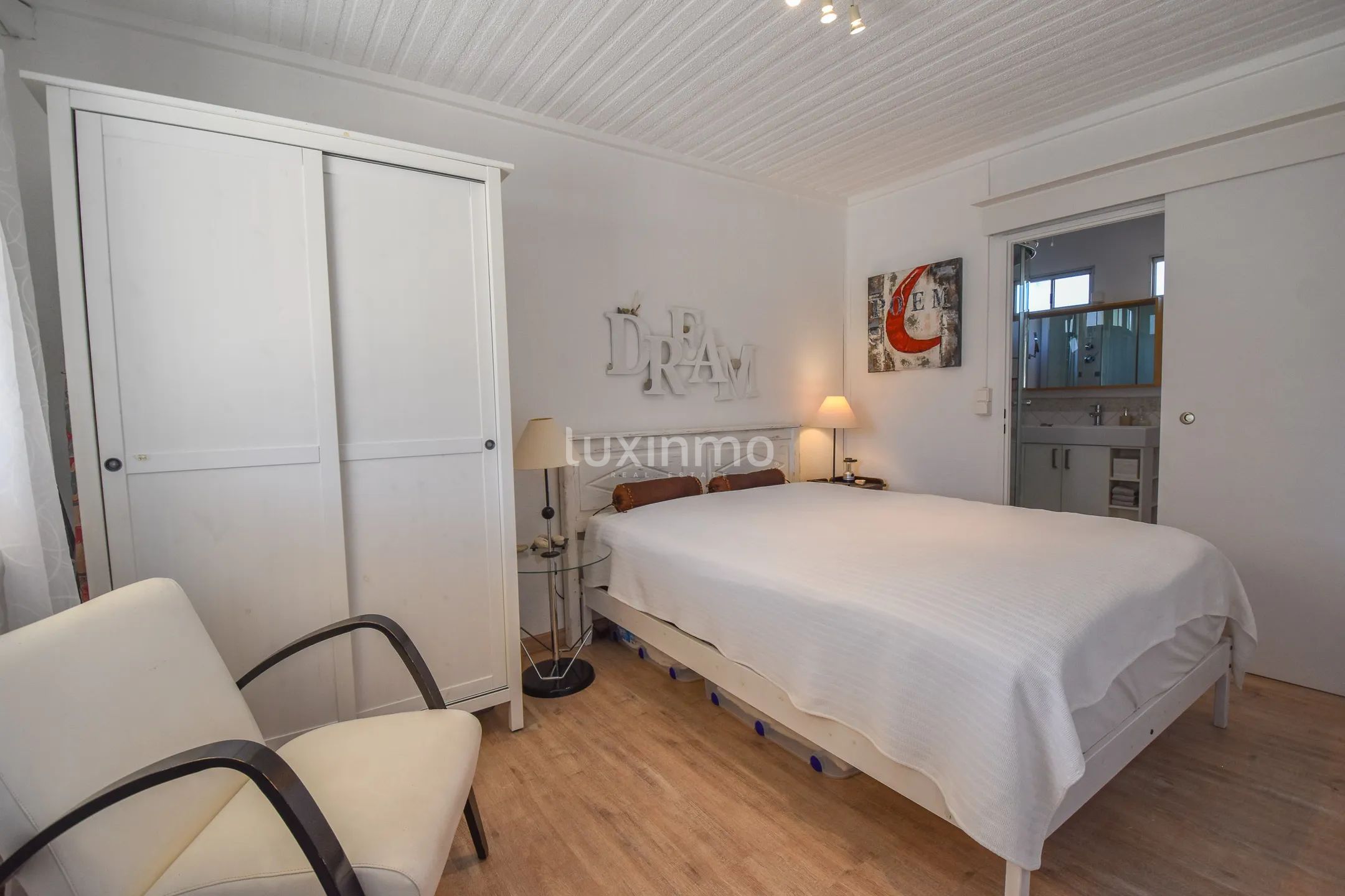 Красивая солнечная финка рядом с песчаными пляжами — photo 60