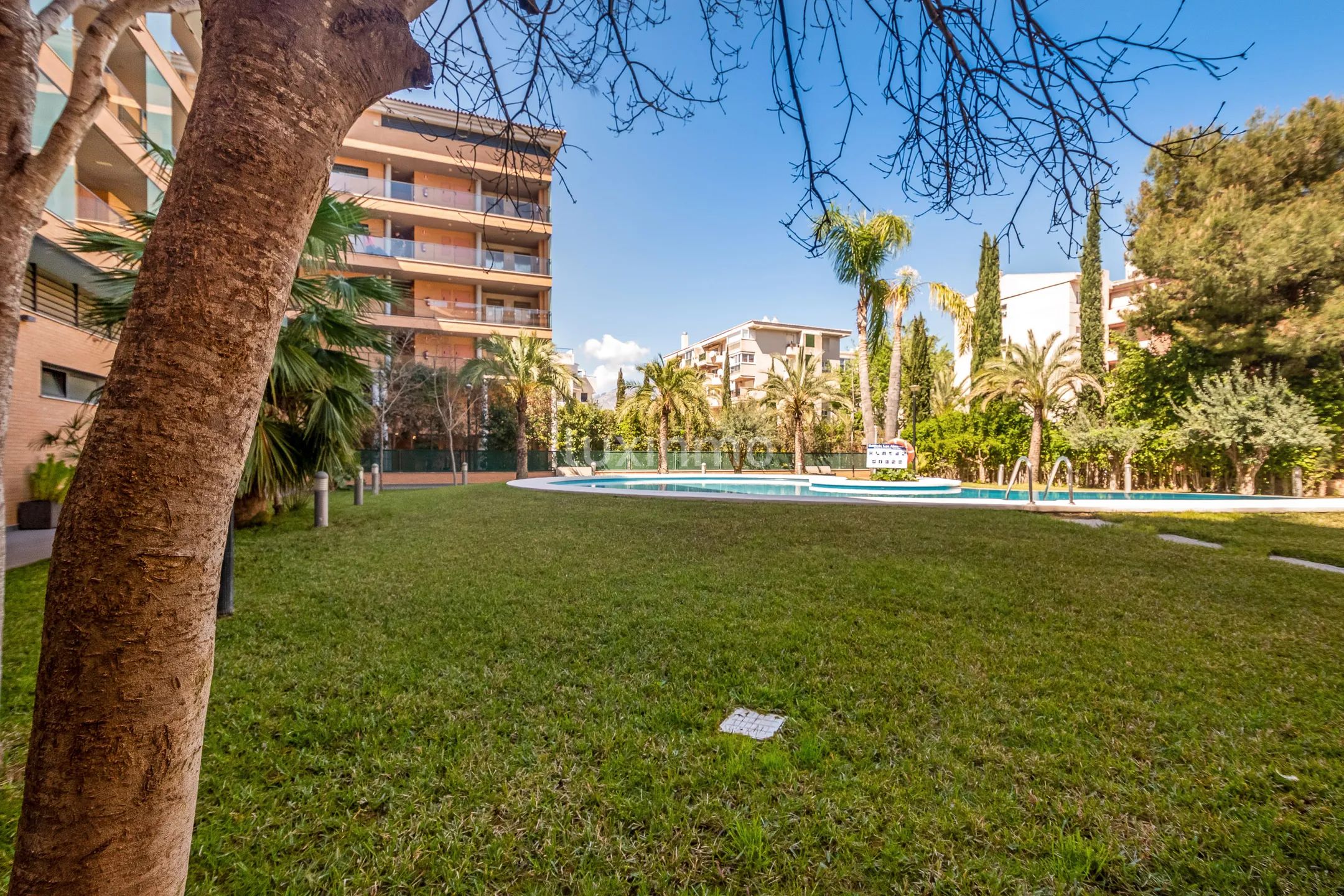 Penthouse with sea views for sale in Albir — photo 12