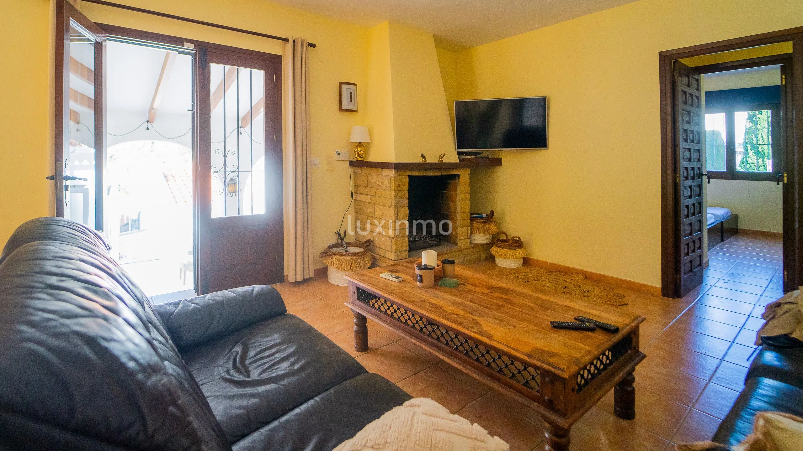 Extraordinary villa in Partida Maryvilla with sea views — photo 28