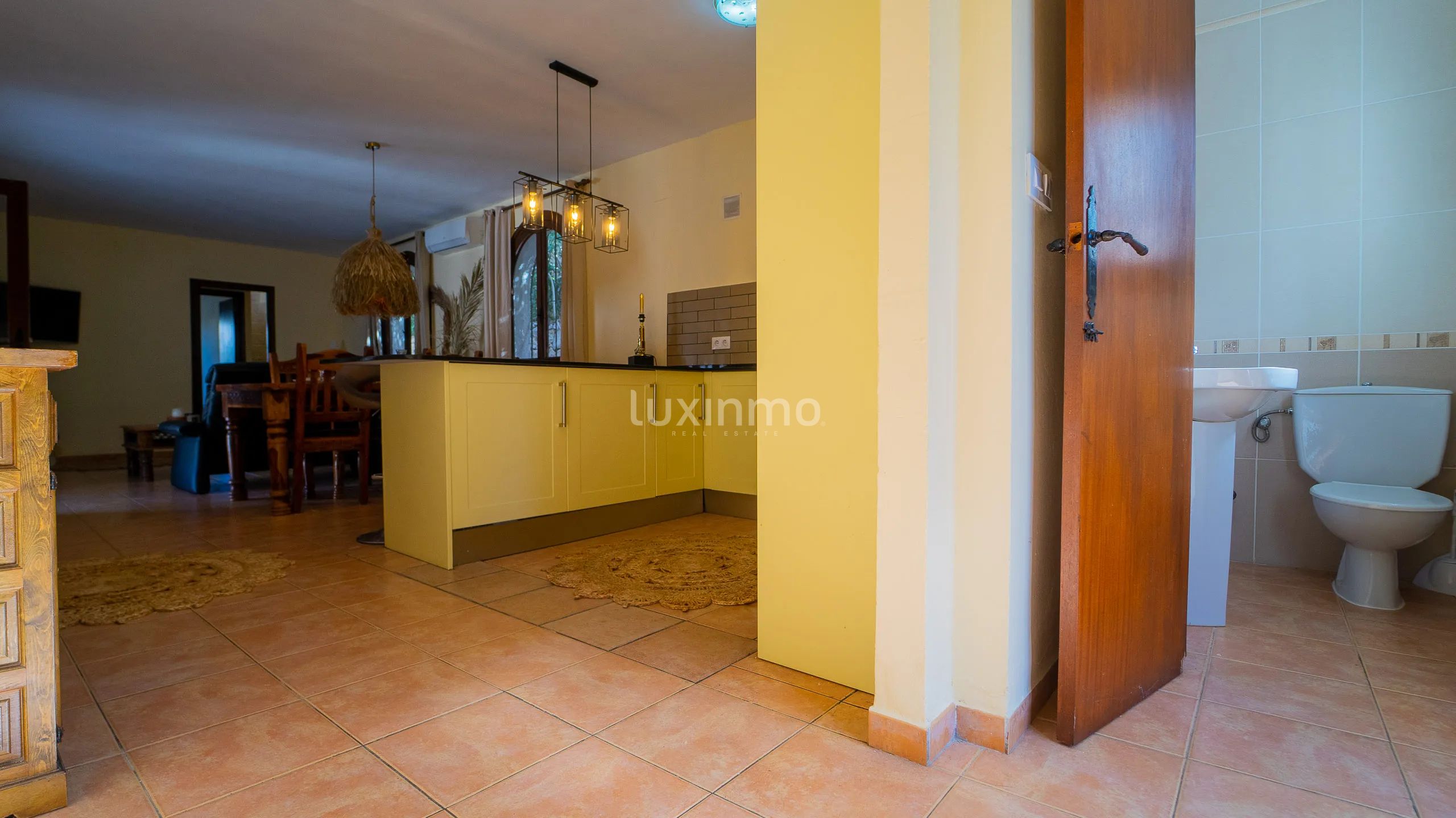 Extraordinary villa in Partida Maryvilla with sea views — photo 25