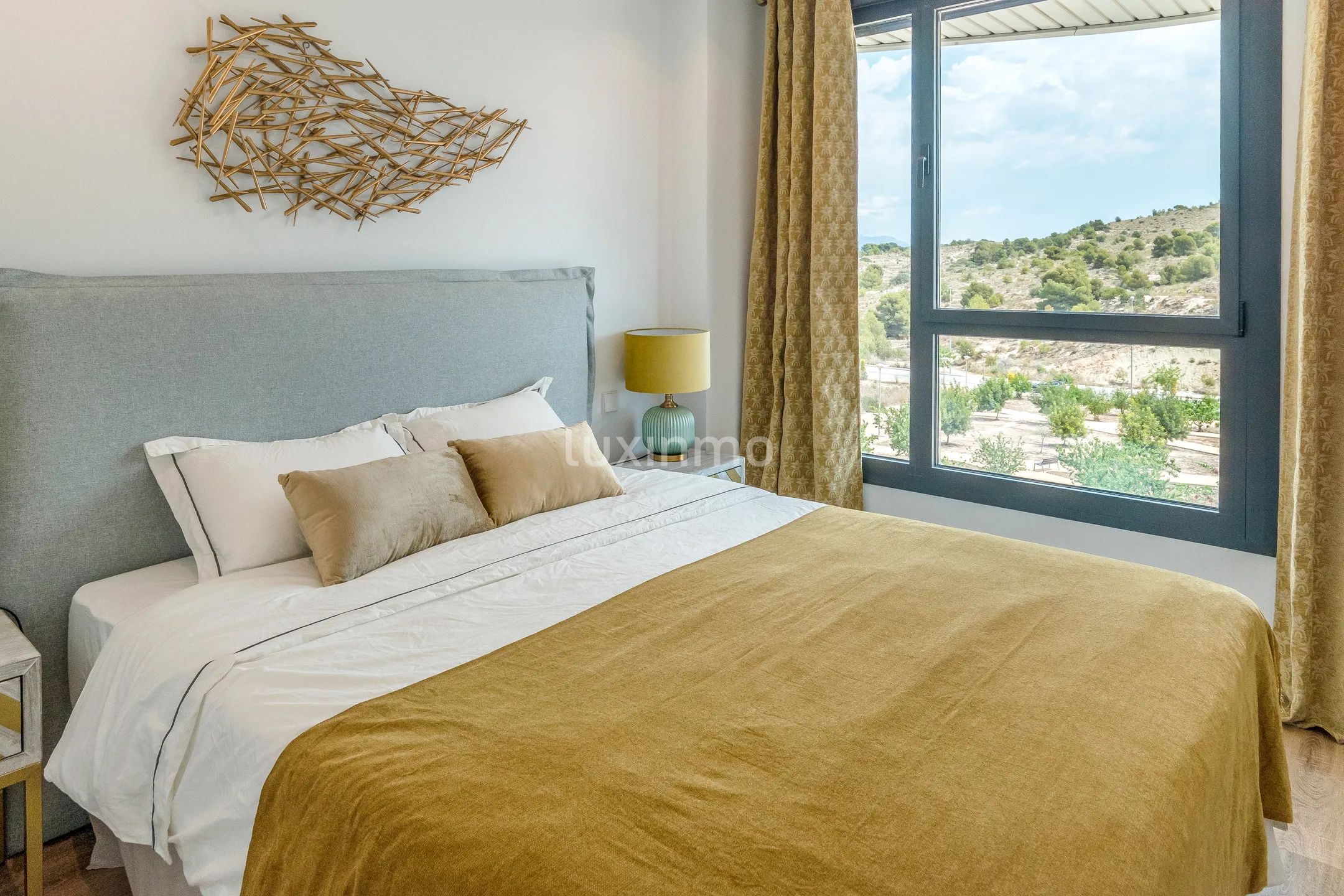 Modern flat for sale with sea views in Villajoyosa — photo 8