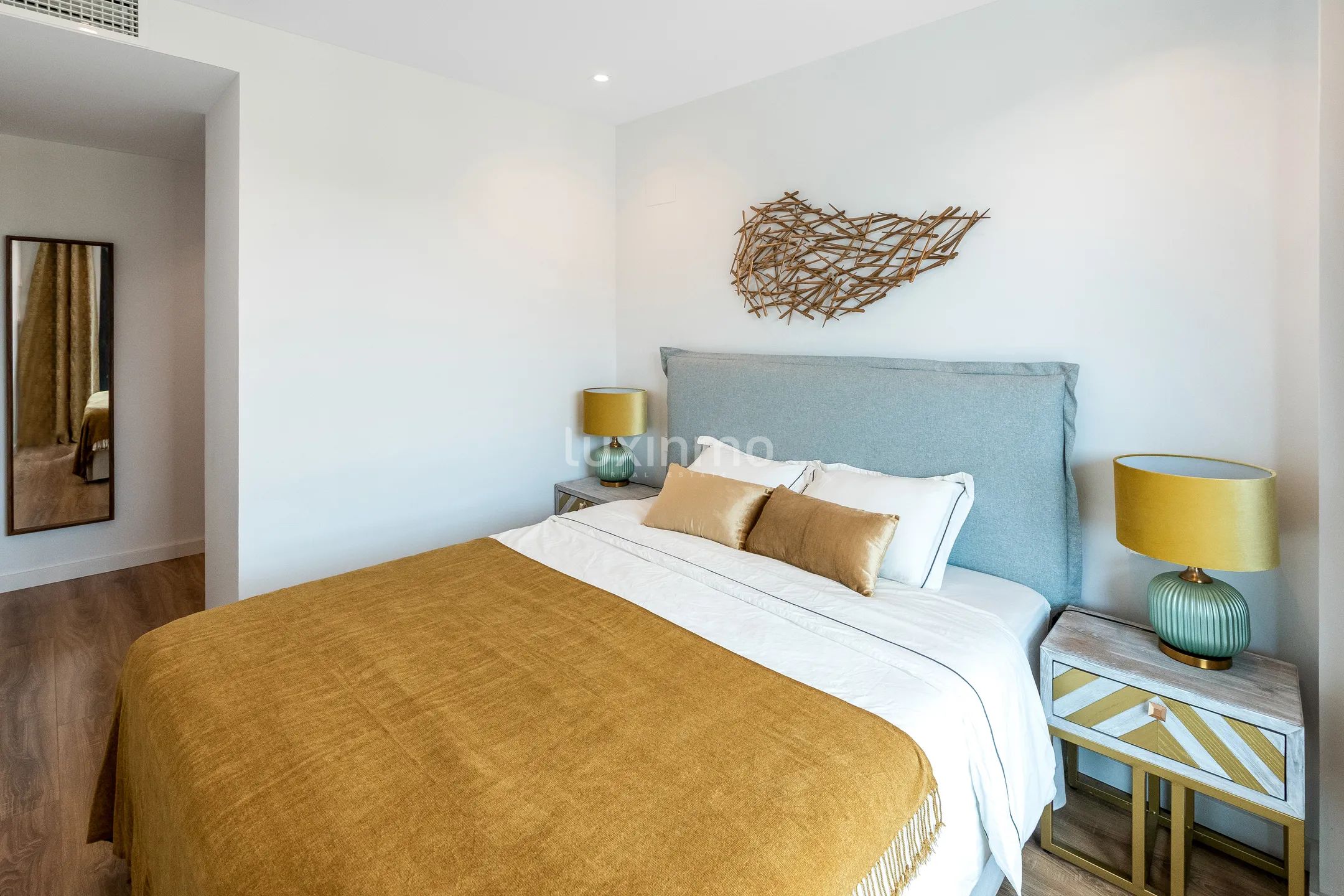 Modern flat for sale with sea views in Villajoyosa — photo 9