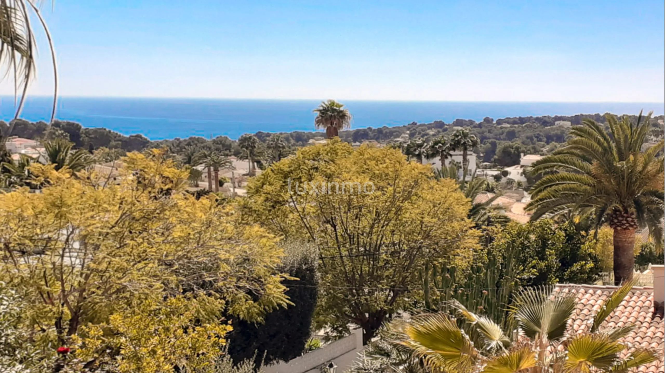 Extraordinaria y clásica villa en Moraira con vistas al mar — photo 19
