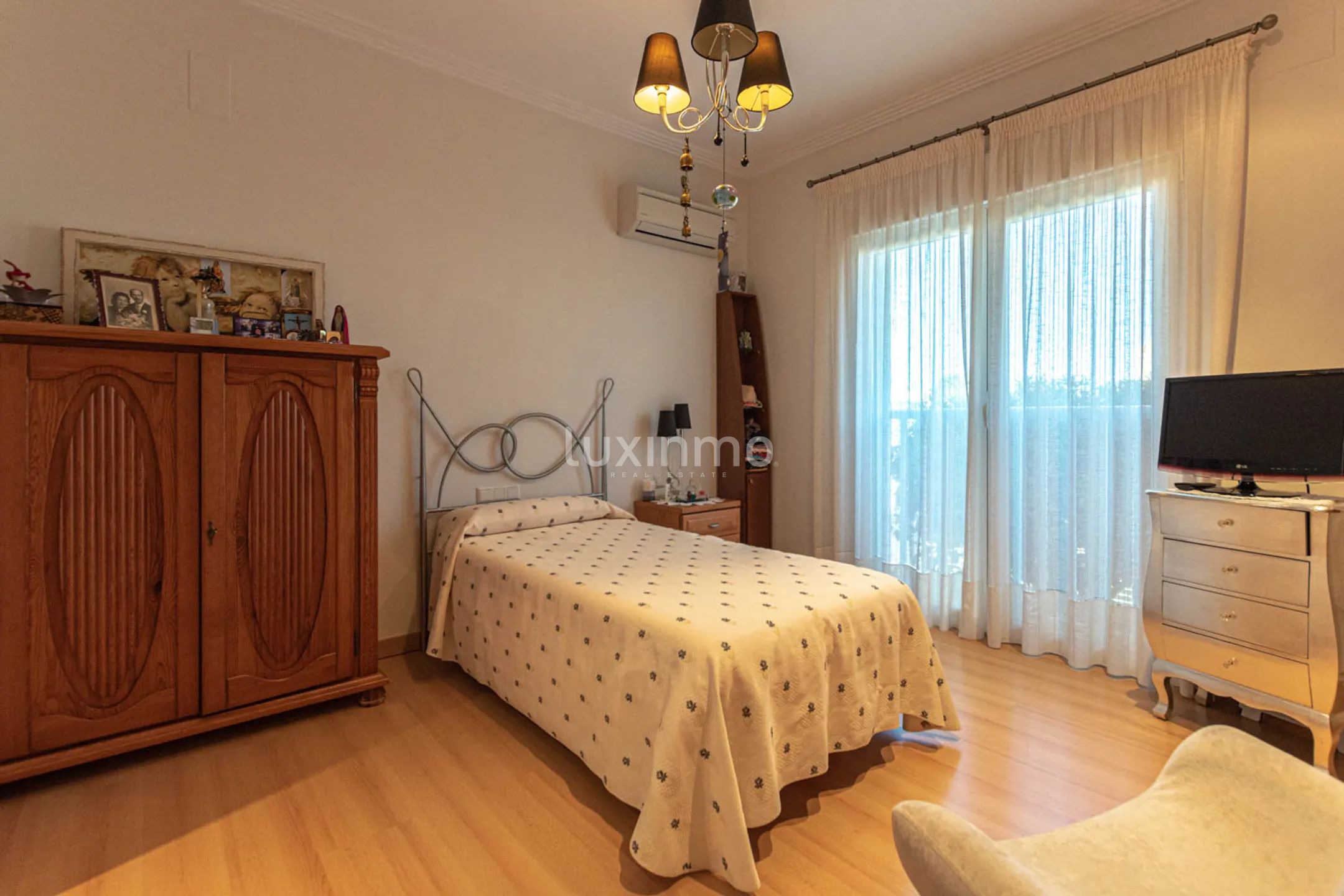 Отдельно стоящий дом с частным бассейном и видом на горы в Кальпе — photo 31