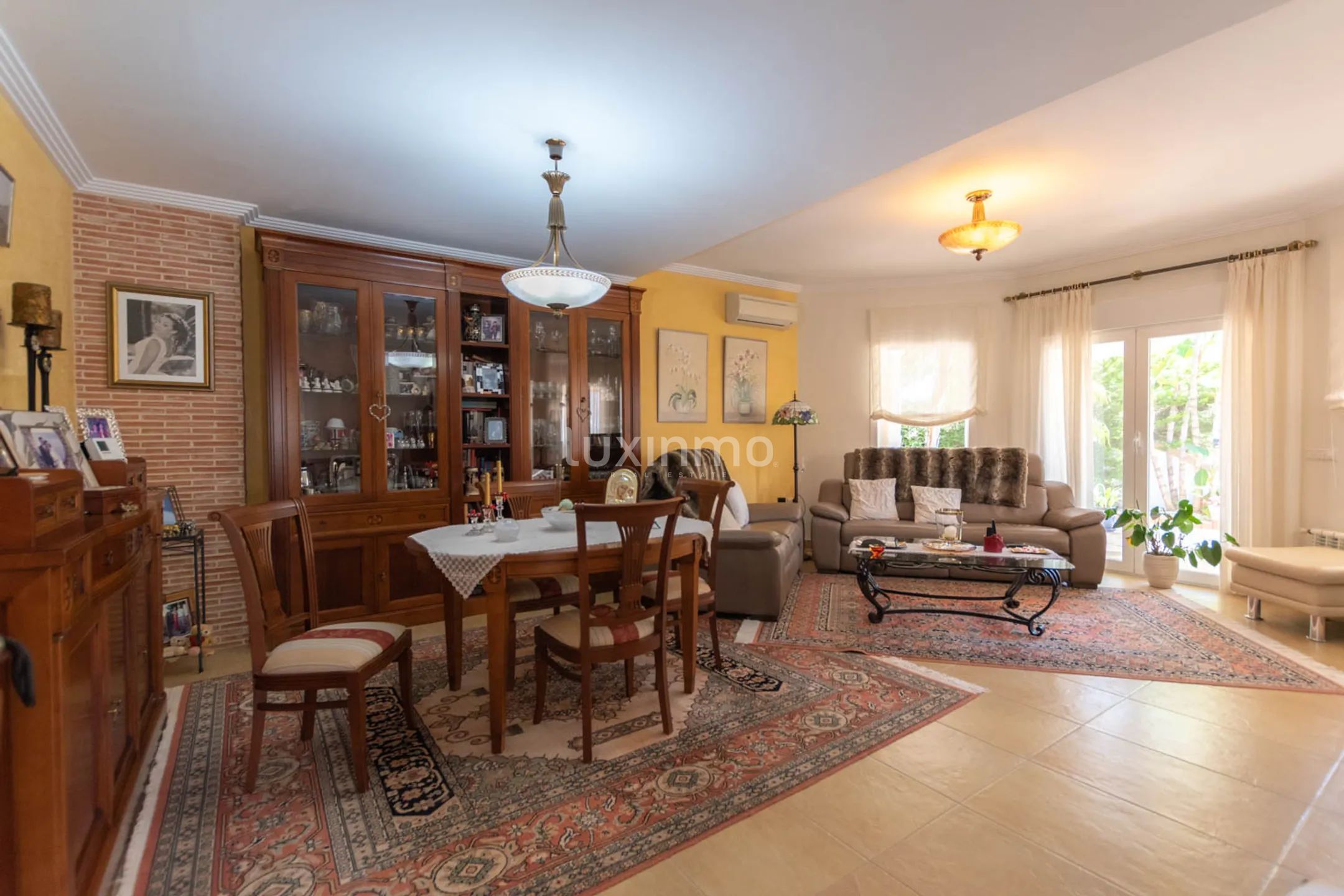 Отдельно стоящий дом с частным бассейном и видом на горы в Кальпе — photo 16