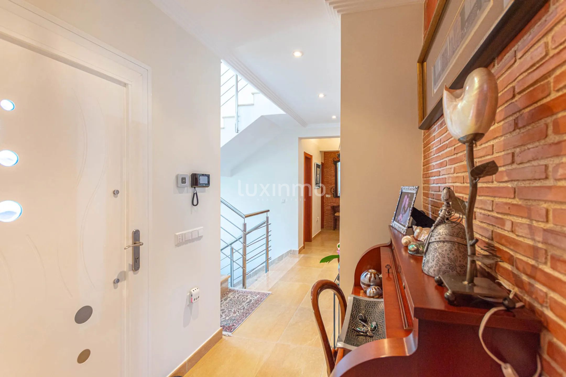 Отдельно стоящий дом с частным бассейном и видом на горы в Кальпе — photo 12