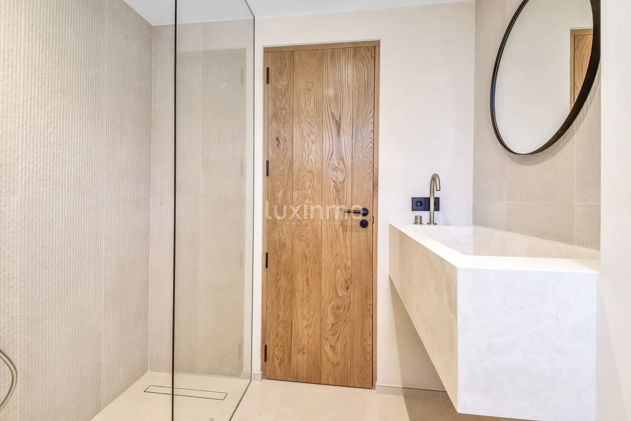 Vollständig renovierte und möblierte Wohnung in Cap Martinet mit Meerblick — photo 18