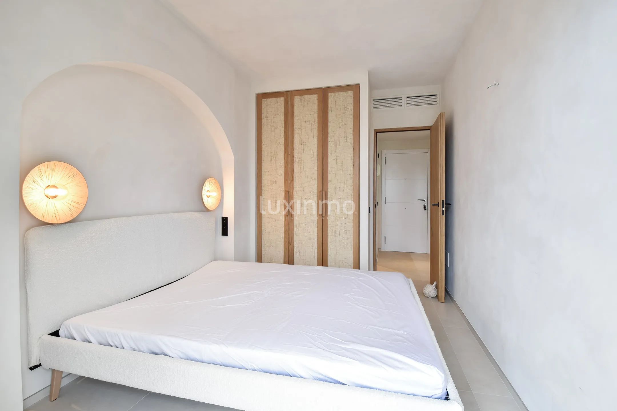 Vollständig renovierte und möblierte Wohnung in Cap Martinet mit Meerblick — photo 23