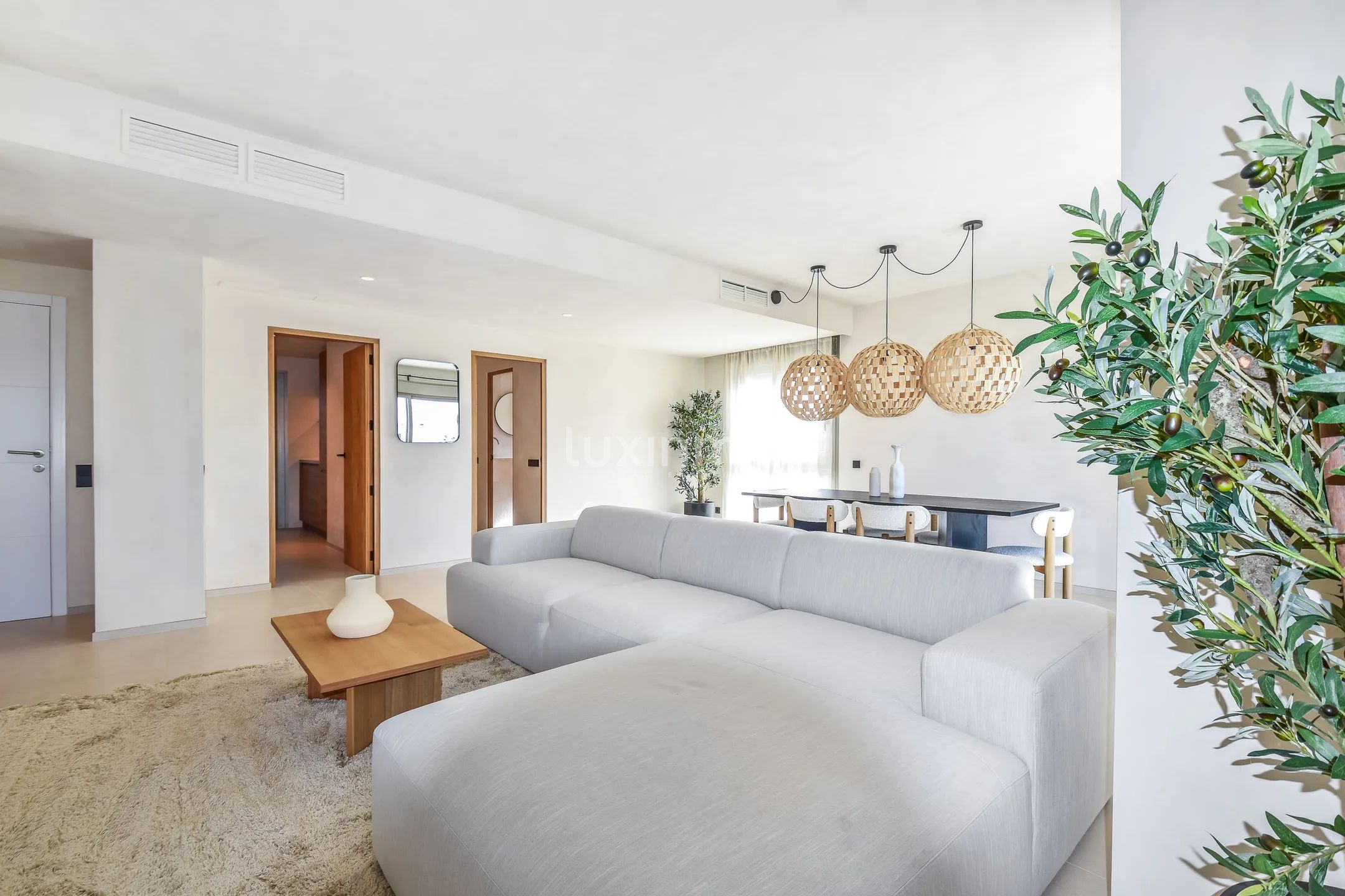 Vollständig renovierte und möblierte Wohnung in Cap Martinet mit Meerblick — photo 8