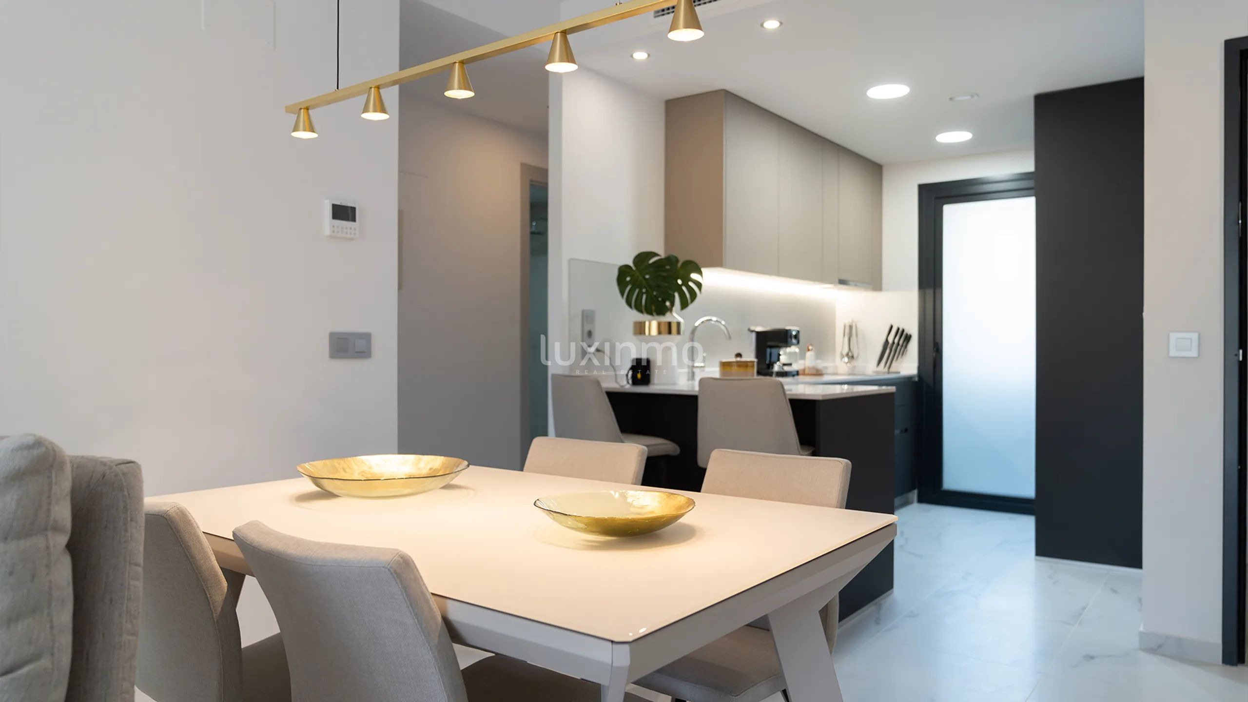 Atemberaubendes modernes Penthouse mit atemberaubender Aussicht in Playa de Poniente, Benidorm — photo 9