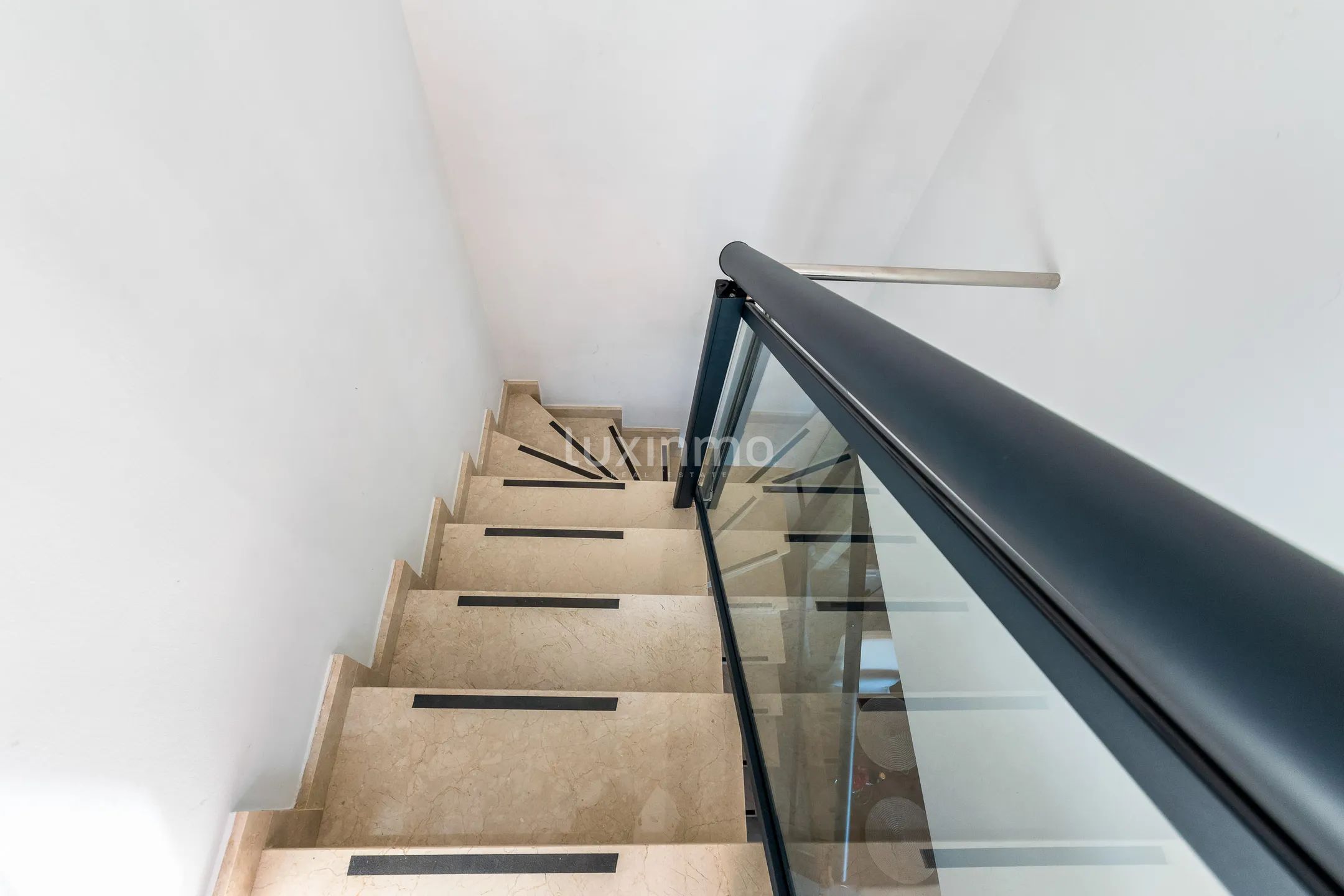 Beautiful duplex penthouse for sale in the centre of Albir — photo 9