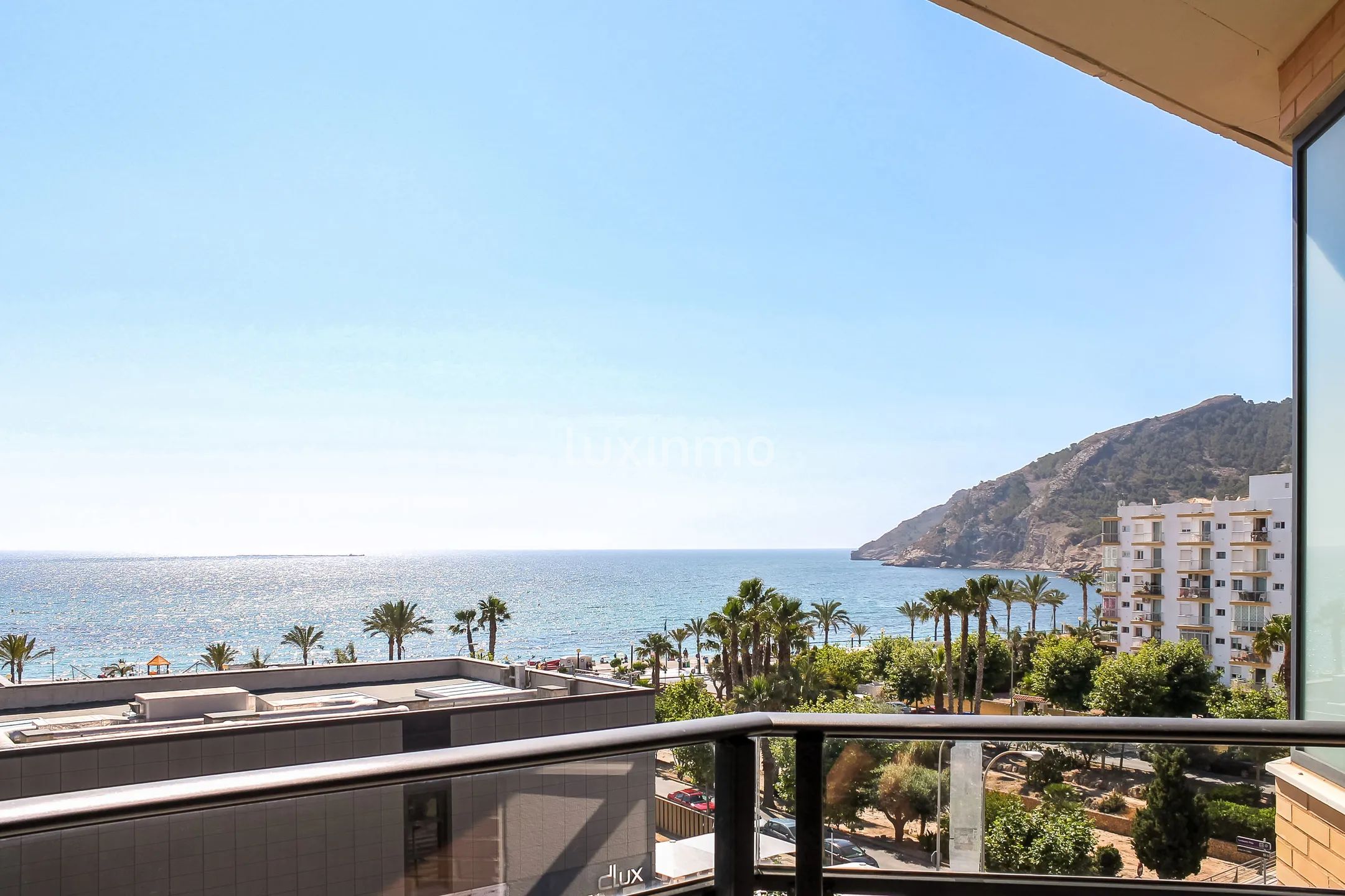 Beautiful central penthouse for sale in Albir — photo 14