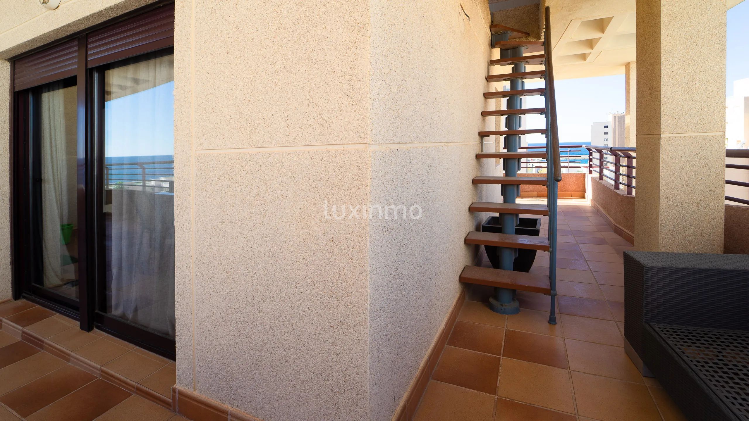 Schöne Duplex-Penthouse in zweiter Linie Strand in Calpe — photo 16