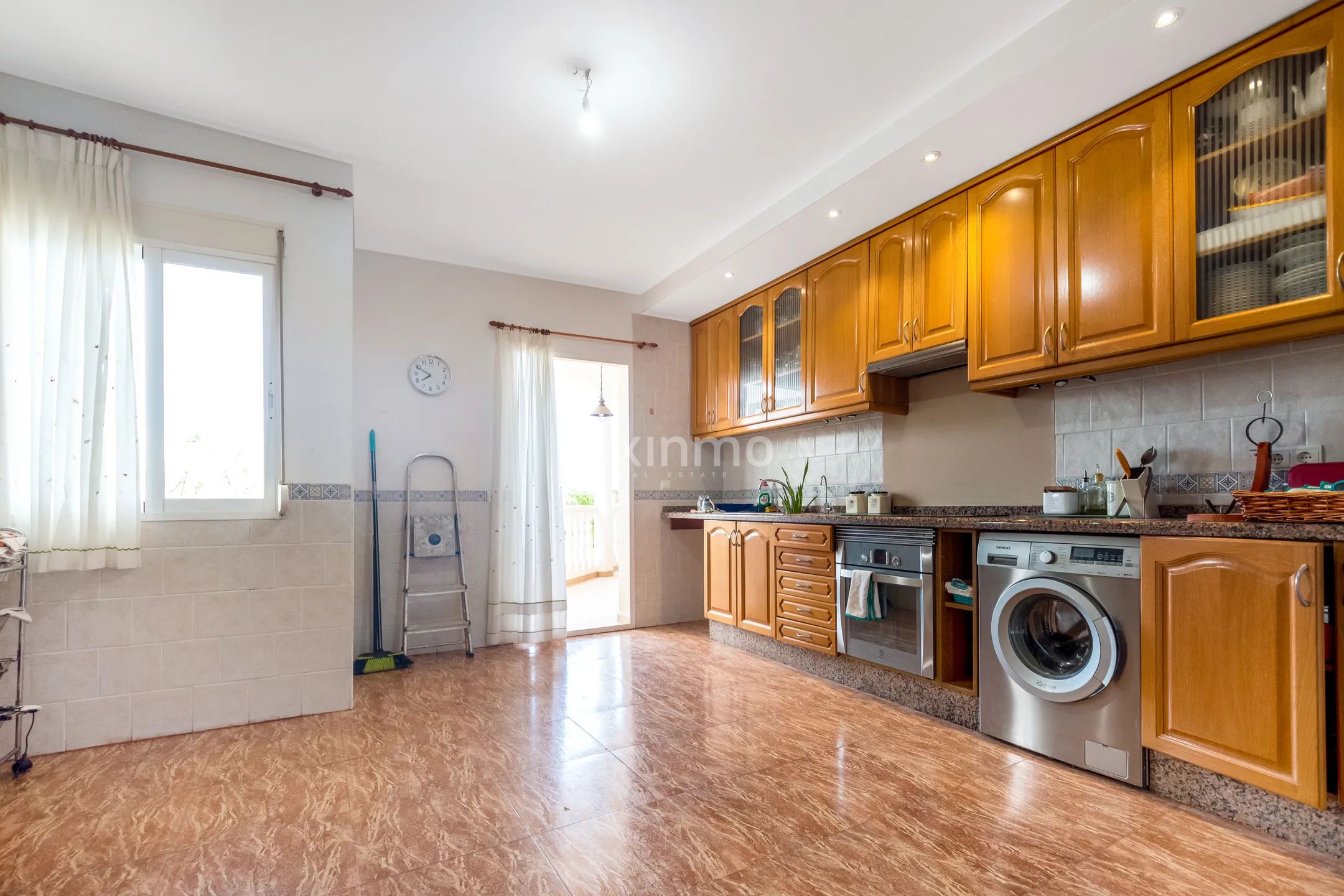 Indrukwekkende villa met uitzicht op zee in Alfáz del Pí — photo 4