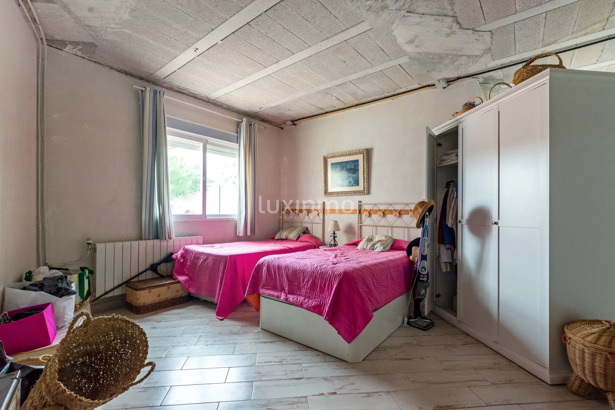 Indrukwekkende villa met uitzicht op zee in Alfáz del Pí — photo 26