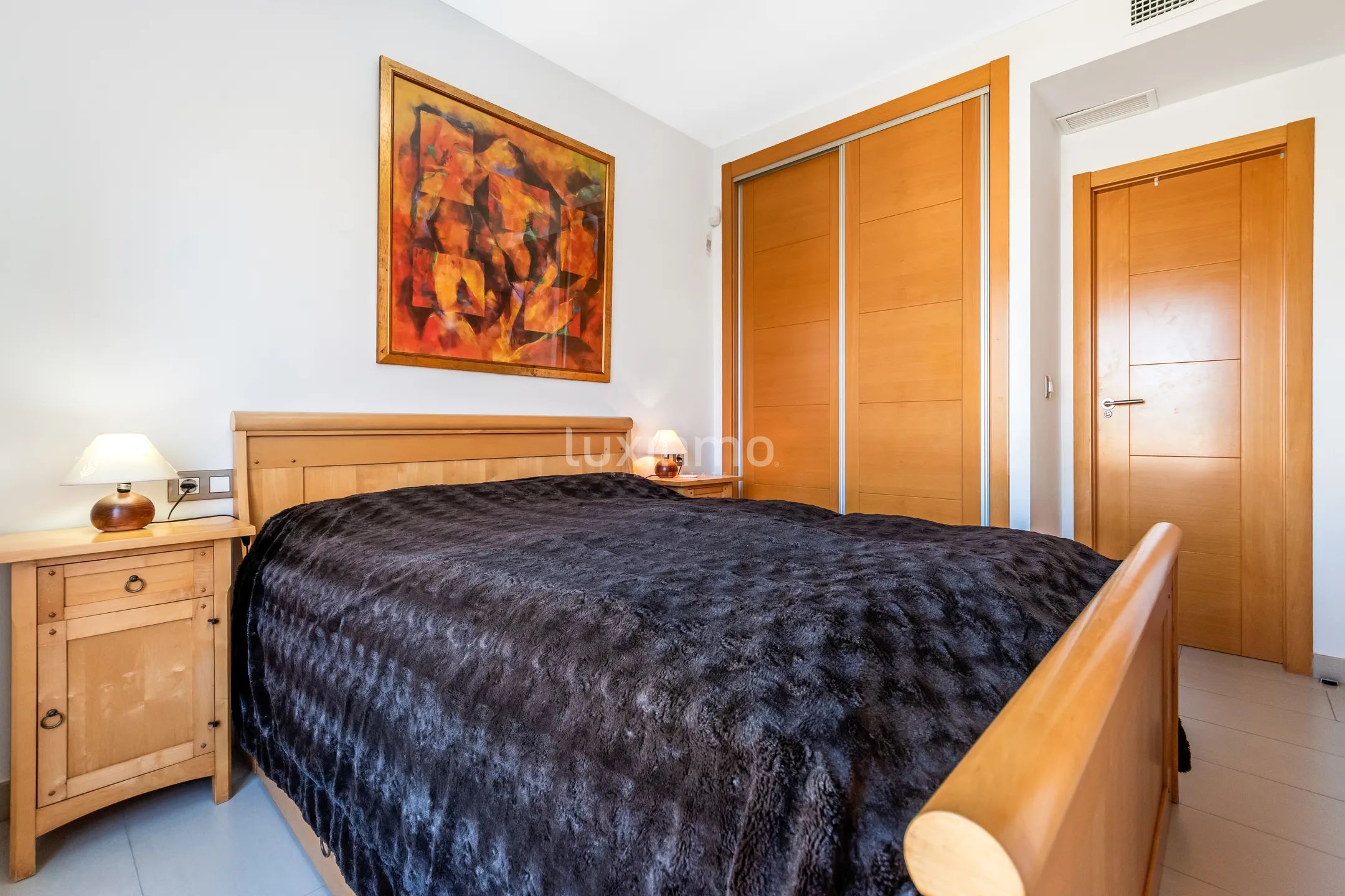3 penthouses and a commercial premise in the centre of Albir for sale — photo 9