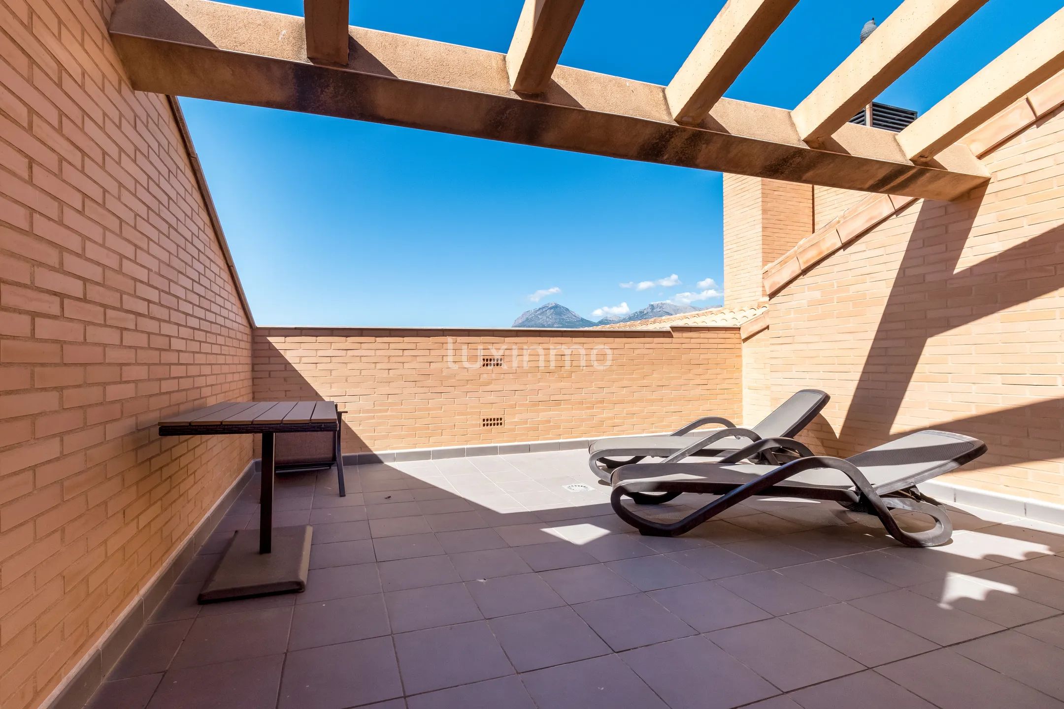 3 penthouses and a commercial premise in the centre of Albir for sale — photo 10