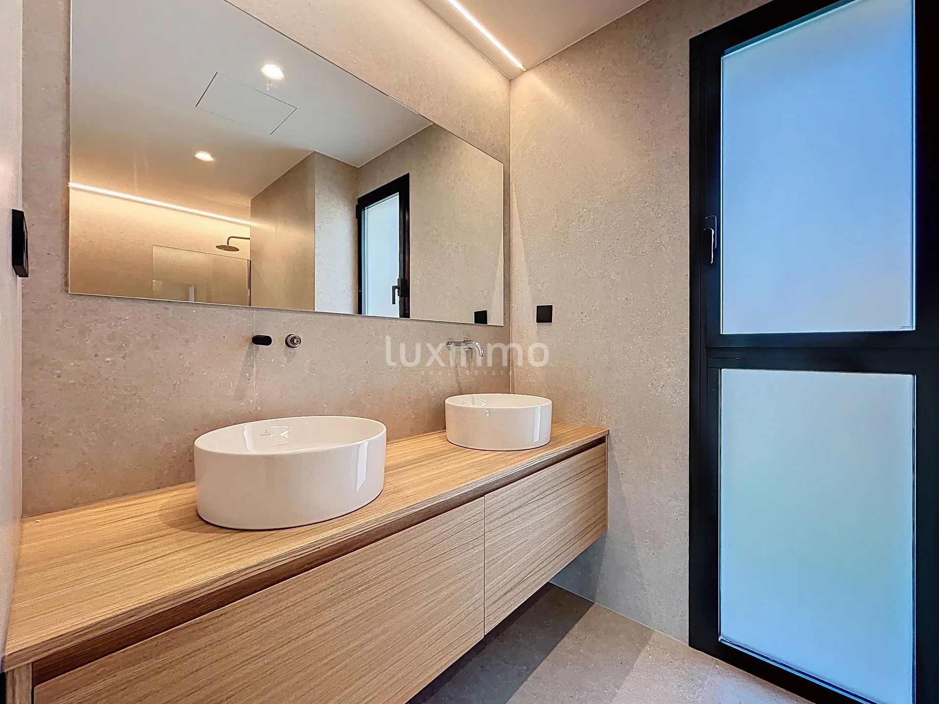 Preciosa villa con piscina en venta en Albir — photo 20