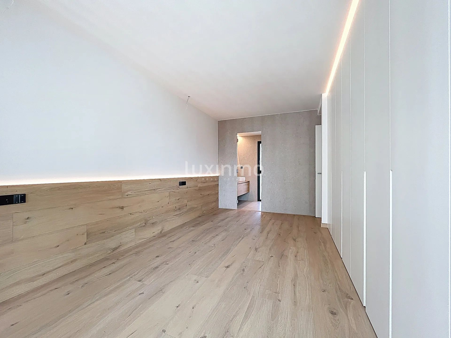 Preciosa villa con piscina en venta en Albir — photo 17