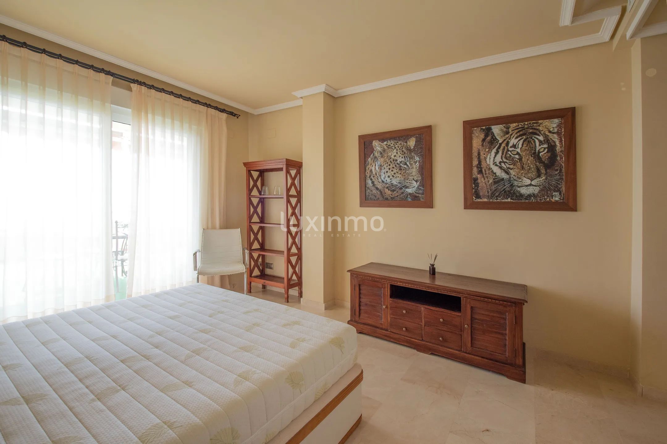 Luxus-Wohnung mit atemberaubendem Meer- und Bergblick in Altea Hills — photo 17