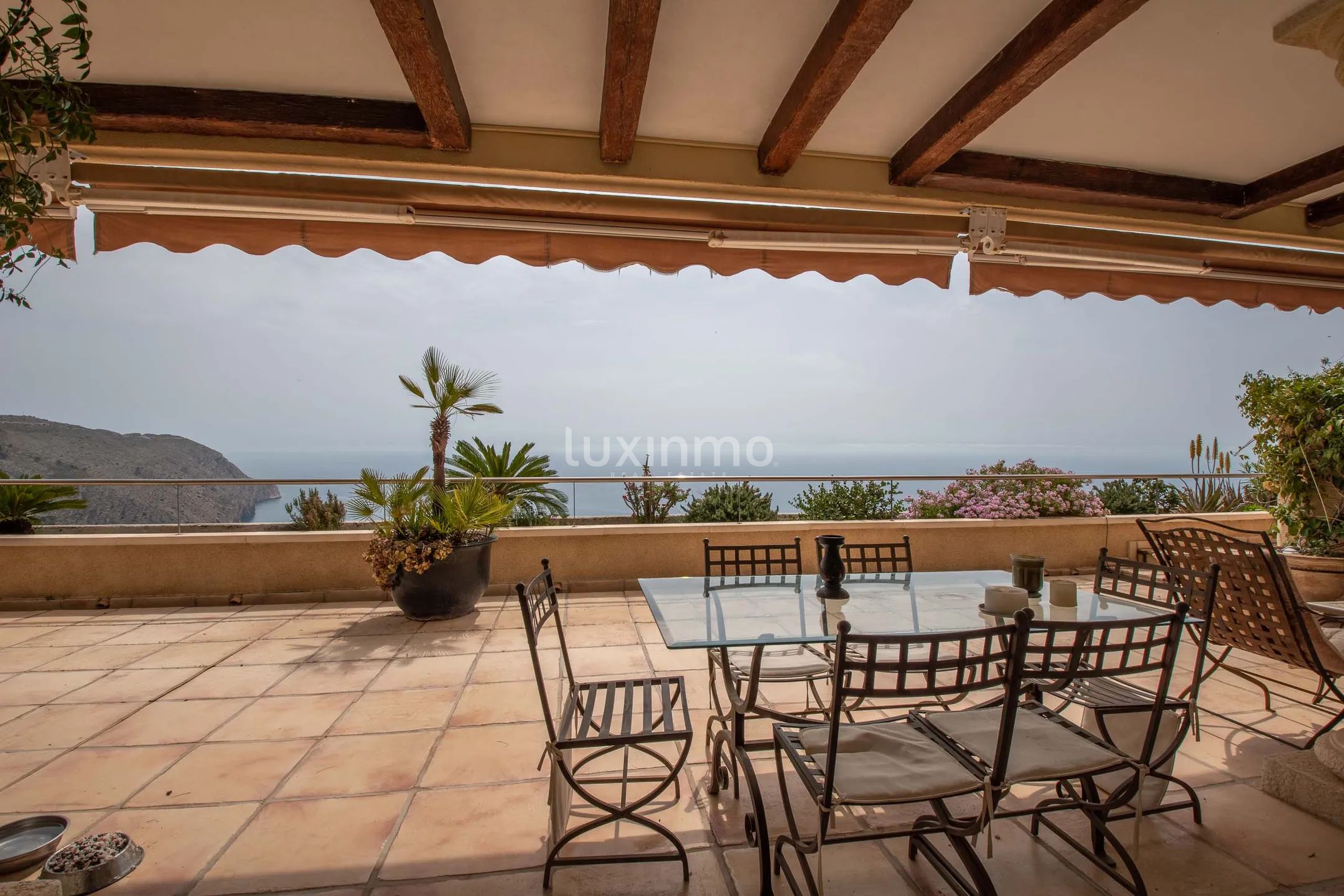 Luksusleilighet med fantastisk utsikt over havet og fjellene i Altea Hills — photo 32