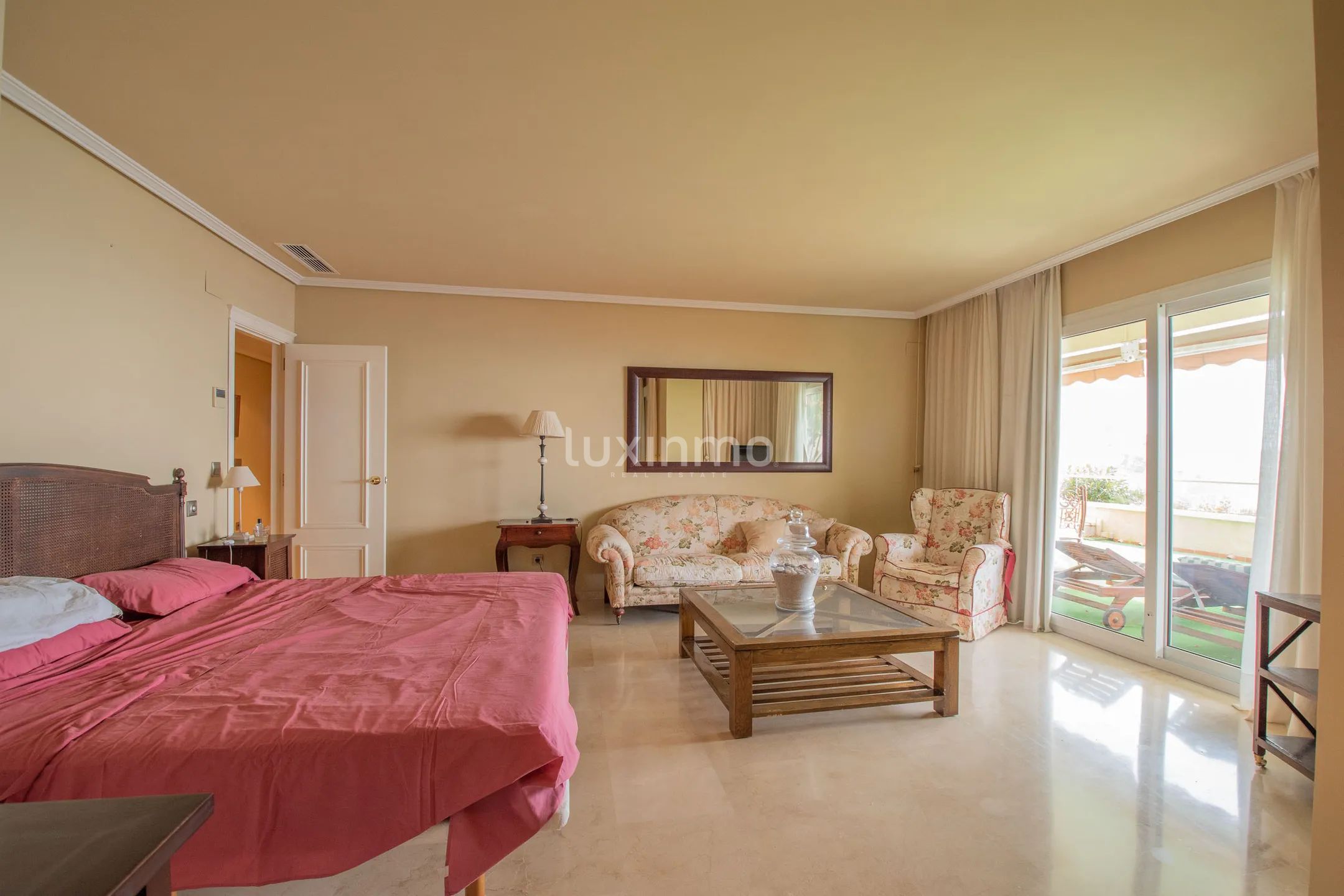 Luxus-Wohnung mit atemberaubendem Meer- und Bergblick in Altea Hills — photo 24