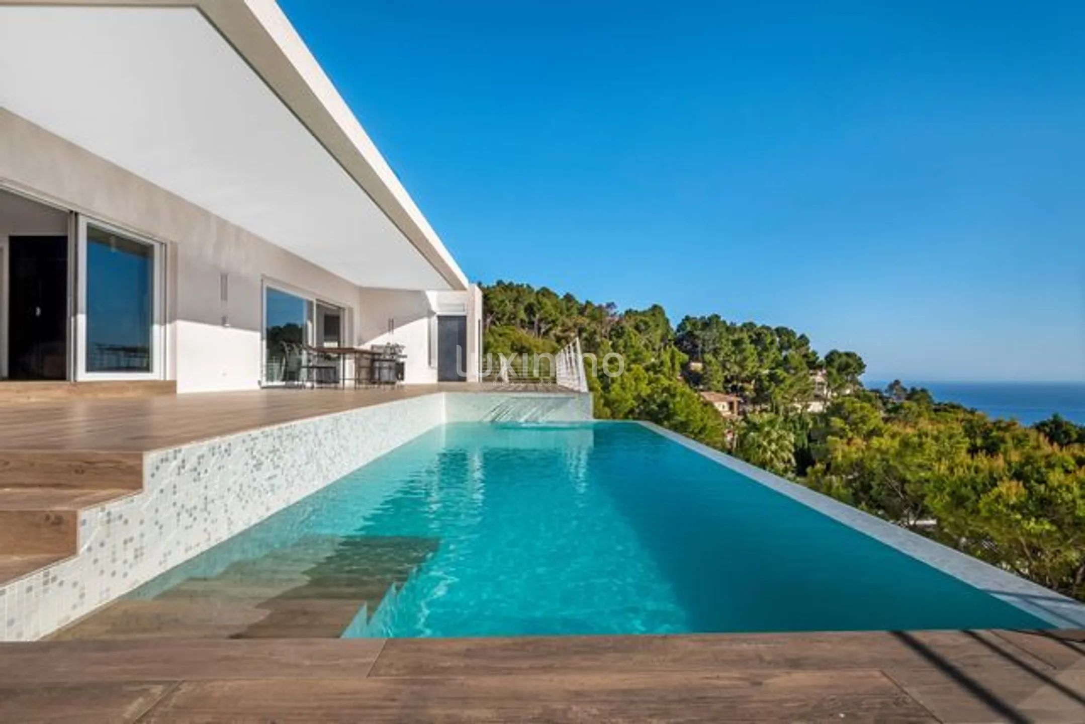 Beautiful villa with swimming pool and sea views in Altea — photo 54