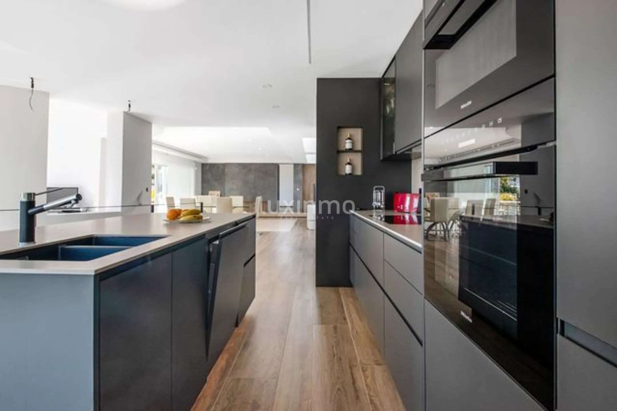 Beautiful villa with swimming pool and sea views in Altea — photo 40