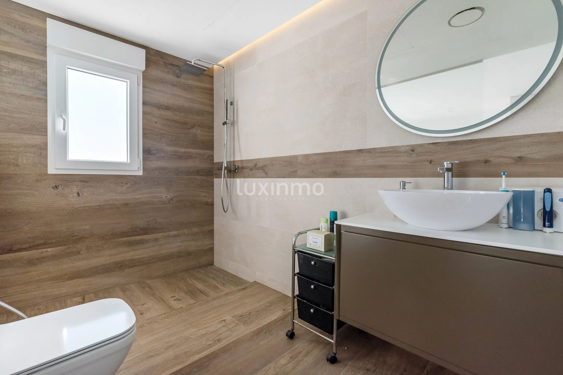 Beautiful villa with swimming pool and sea views in Altea — photo 17