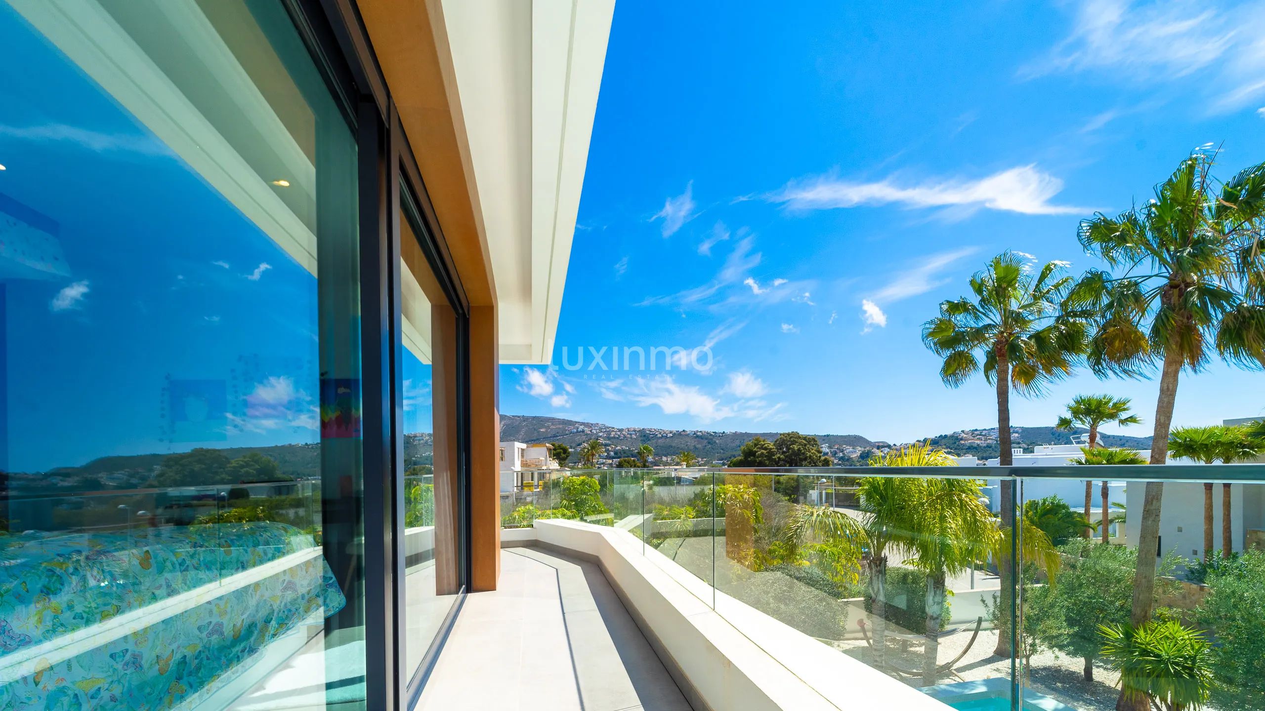 Lyxigt modernt fristående hus med fantastisk utsikt — photo 29