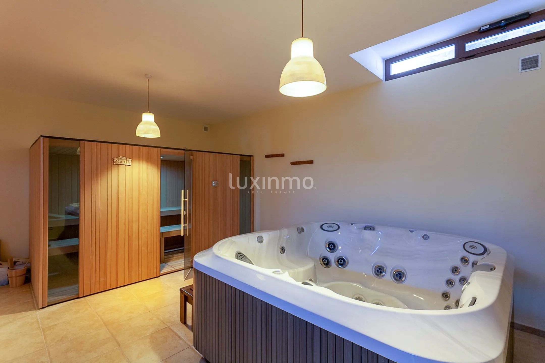 Stunning detached house with sea and mountain views in Calpe — photo 51