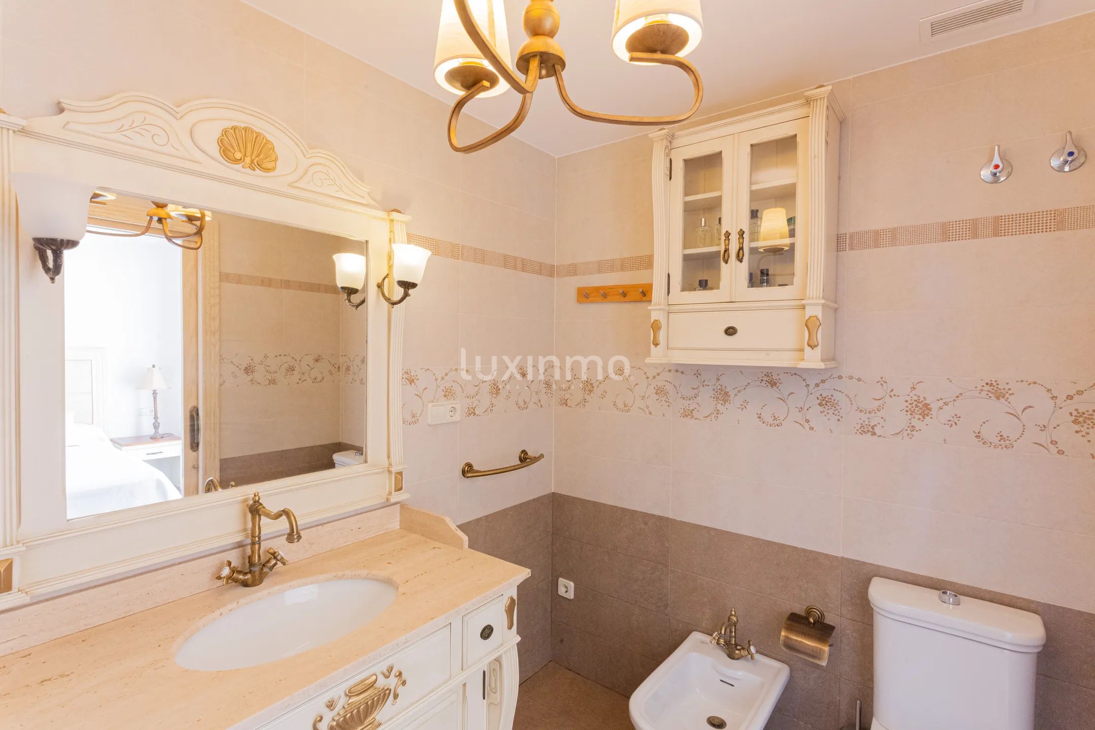 Stunning detached house with sea and mountain views in Calpe — photo 43