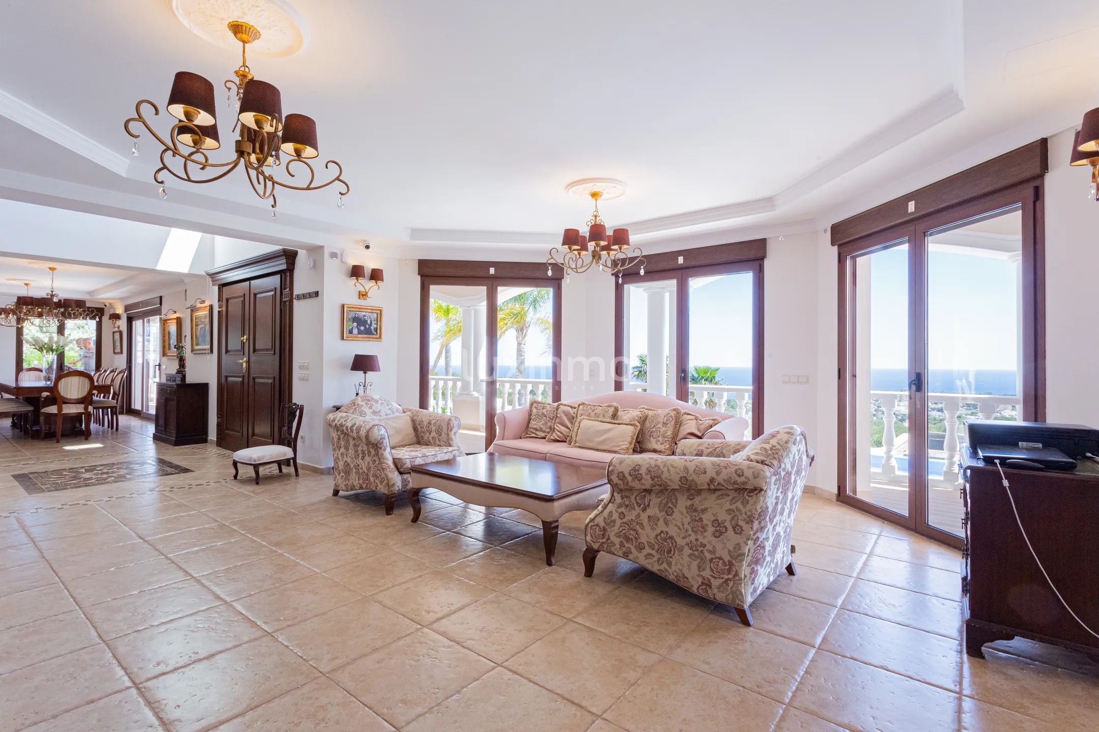 Stunning detached house with sea and mountain views in Calpe — photo 8