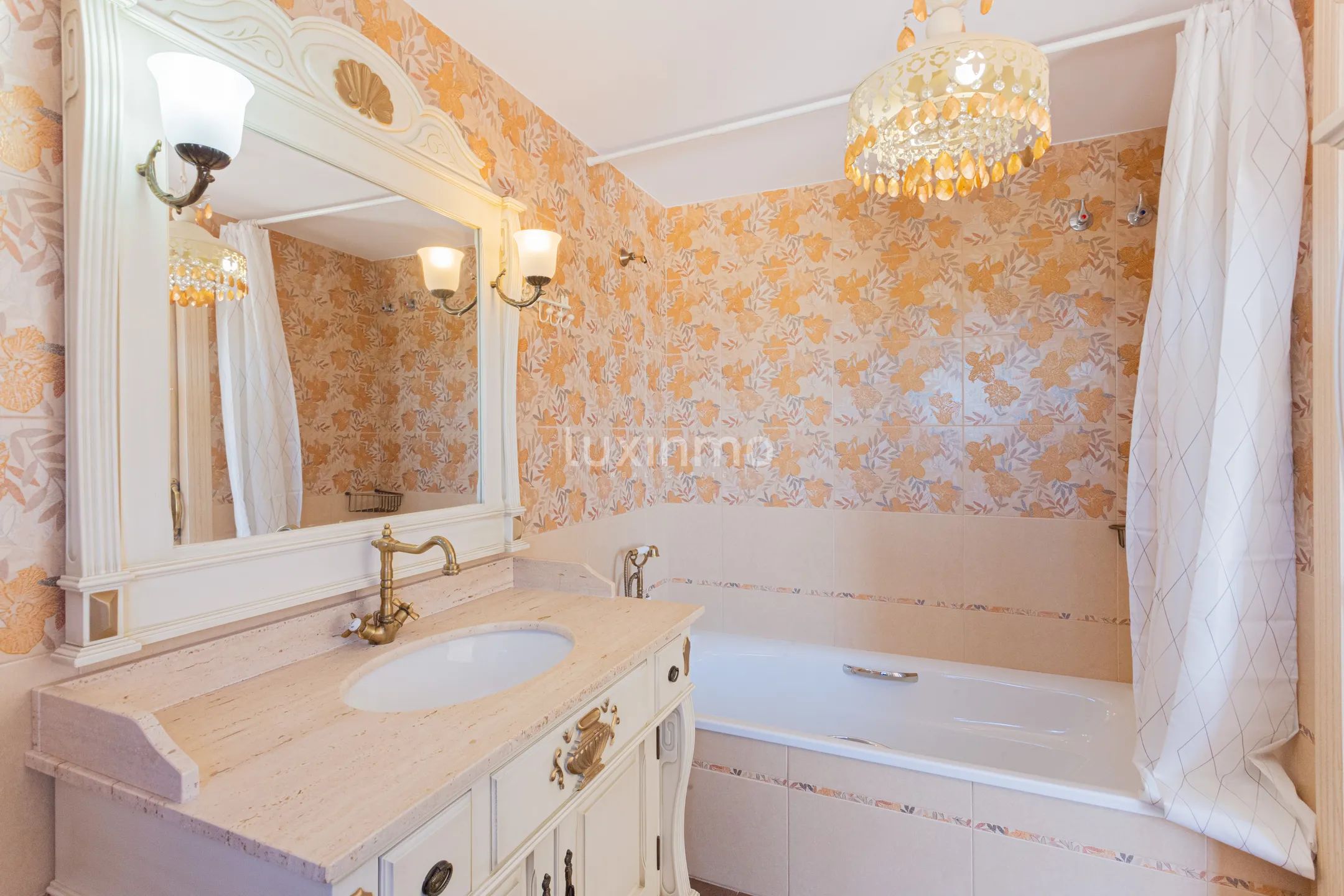 Stunning detached house with sea and mountain views in Calpe — photo 34