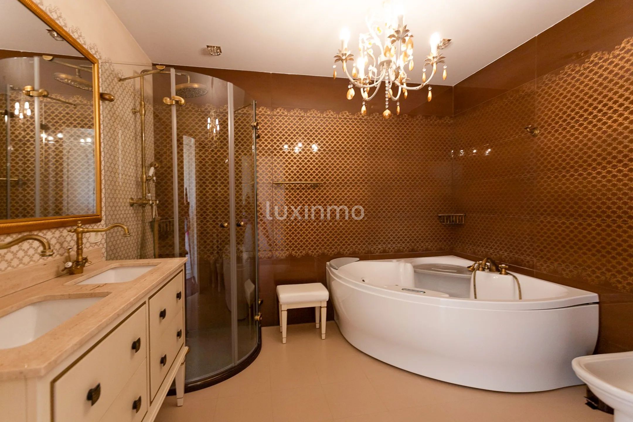 Stunning detached house with sea and mountain views in Calpe — photo 44