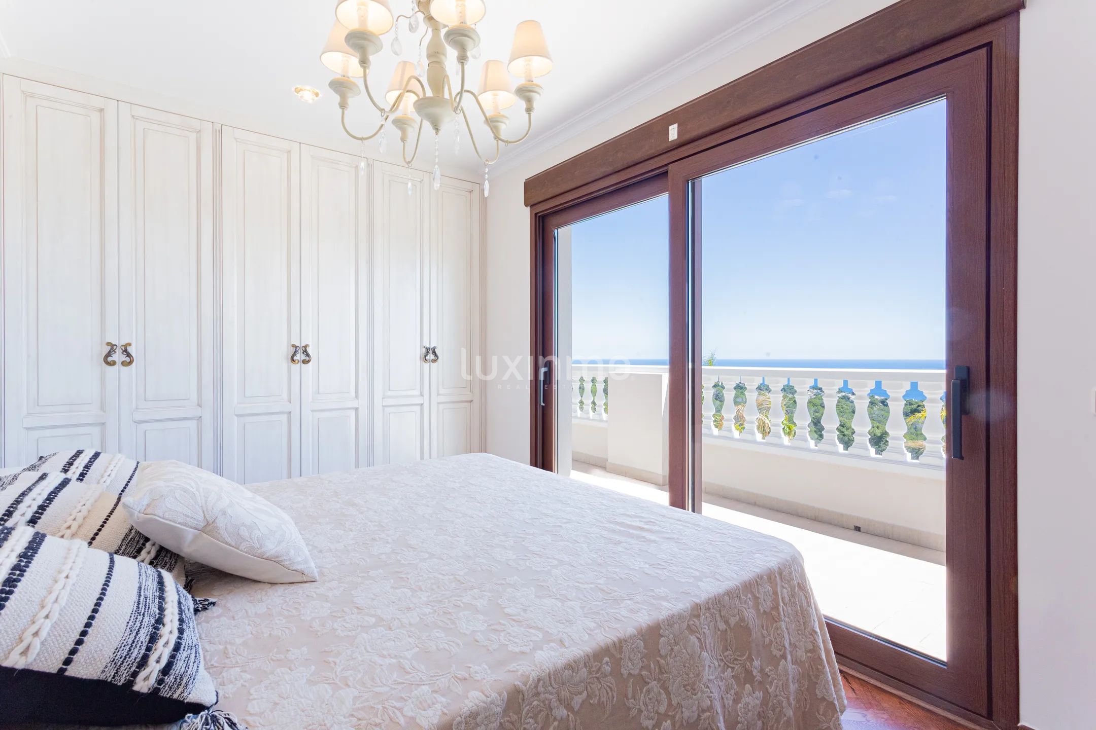 Stunning detached house with sea and mountain views in Calpe — photo 42