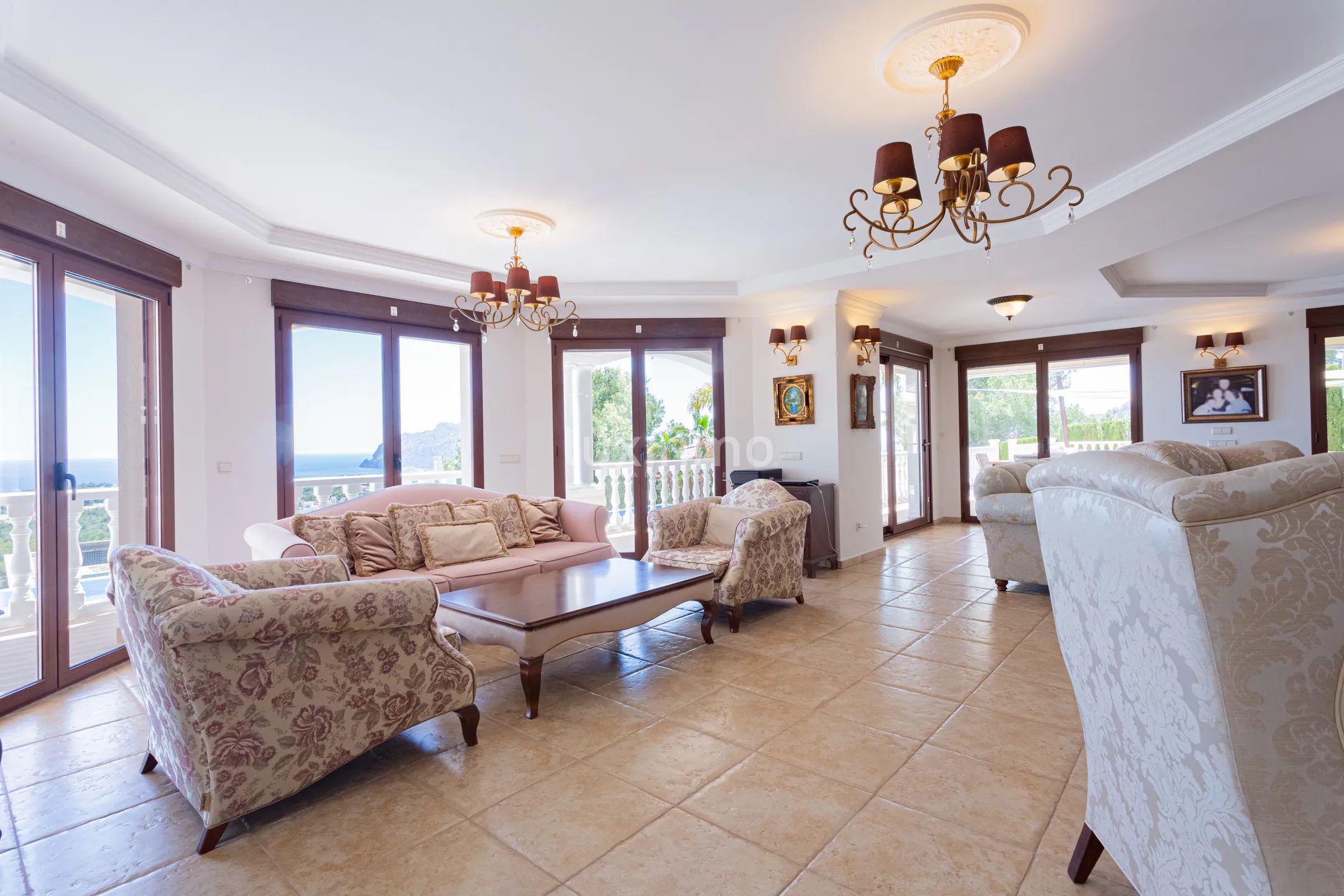 Stunning detached house with sea and mountain views in Calpe — photo 7