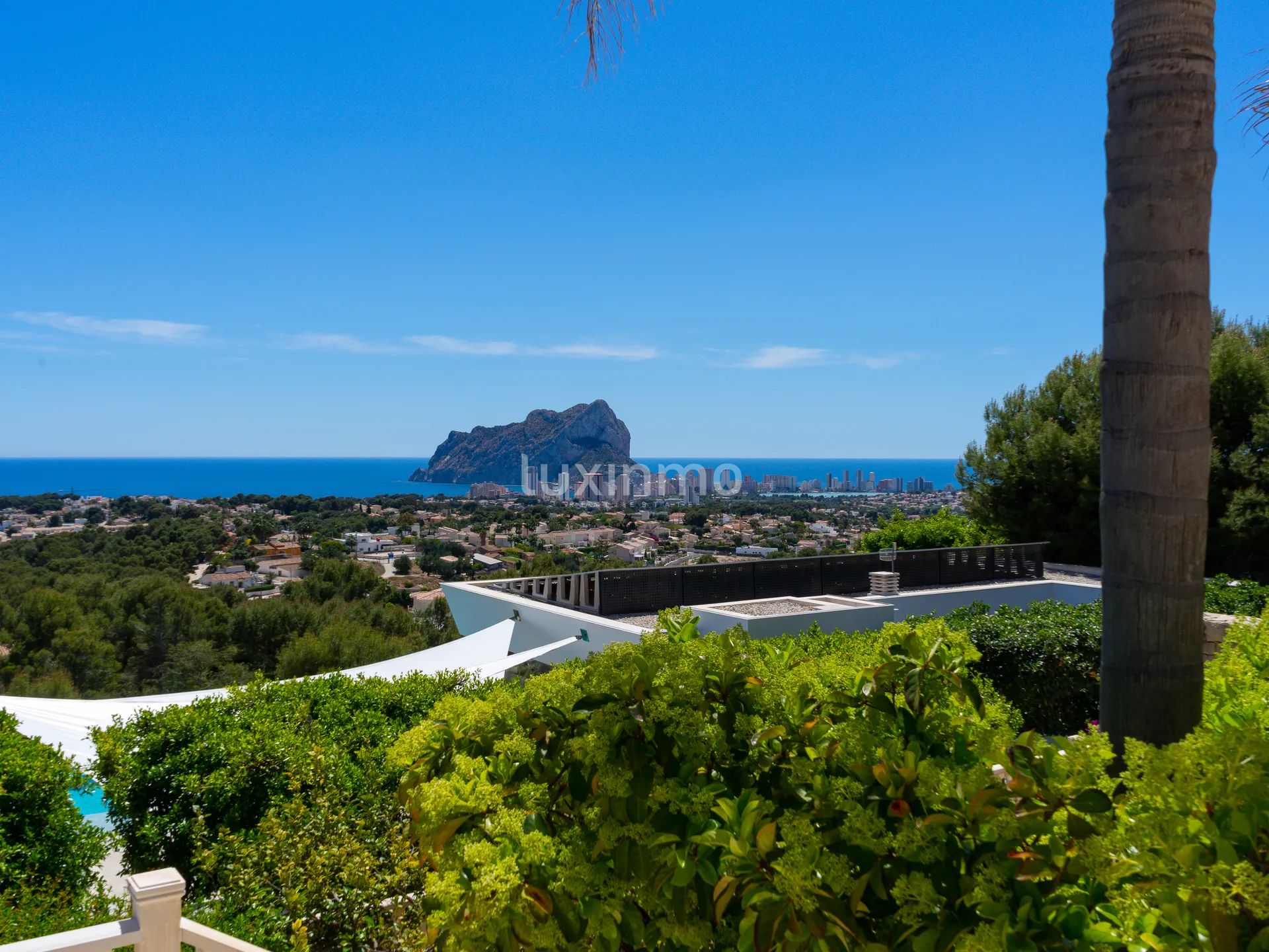 Stunning detached house with sea and mountain views in Calpe — photo 56