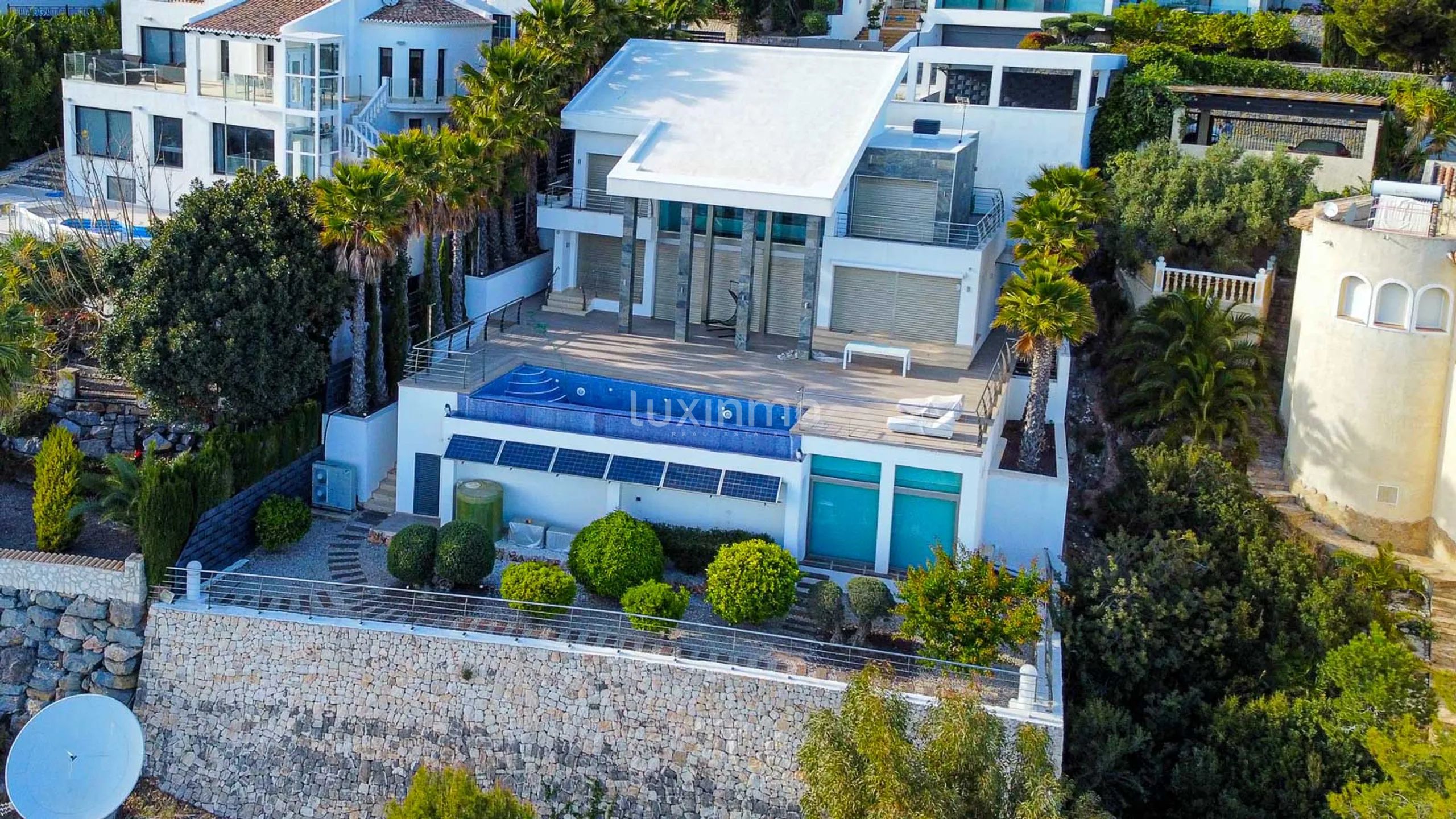 Moderne villa met uitzicht op zee en de bergen in de heuvels van Altea — photo 20