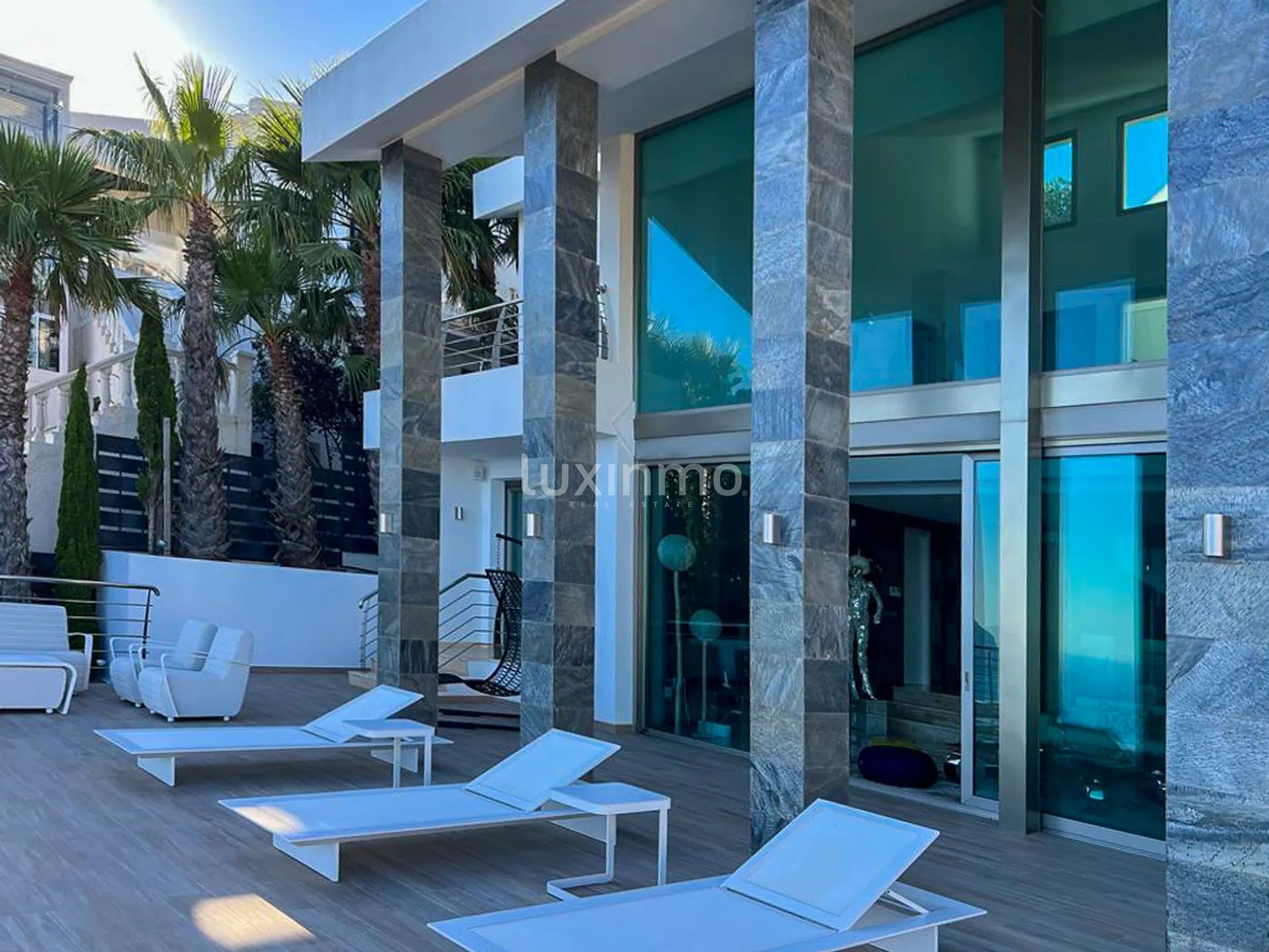 Moderne villa met uitzicht op zee en de bergen in de heuvels van Altea — photo 12