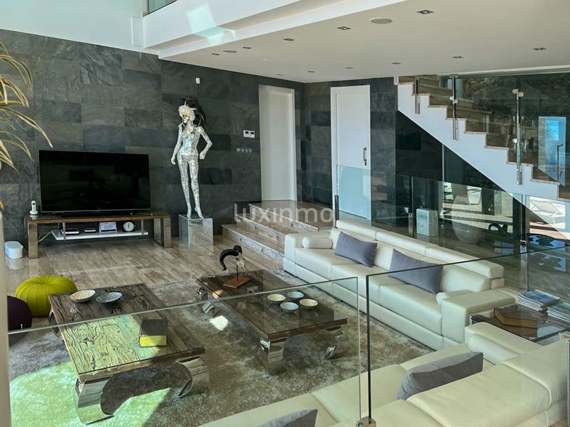 Moderne villa met uitzicht op zee en de bergen in de heuvels van Altea — photo 9