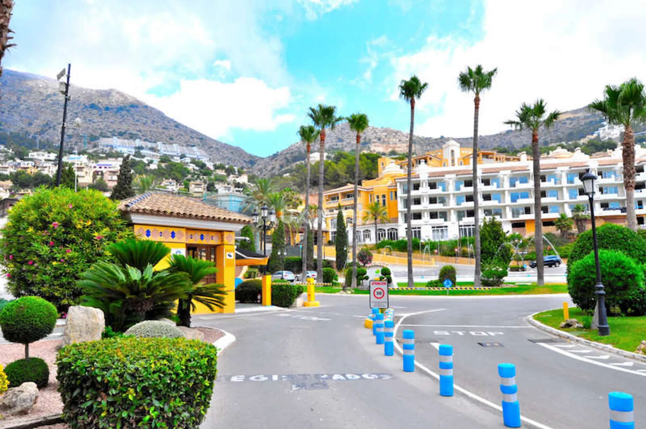 Modern Villa with Sea and Mountain Views in Altea Hills — photo 16