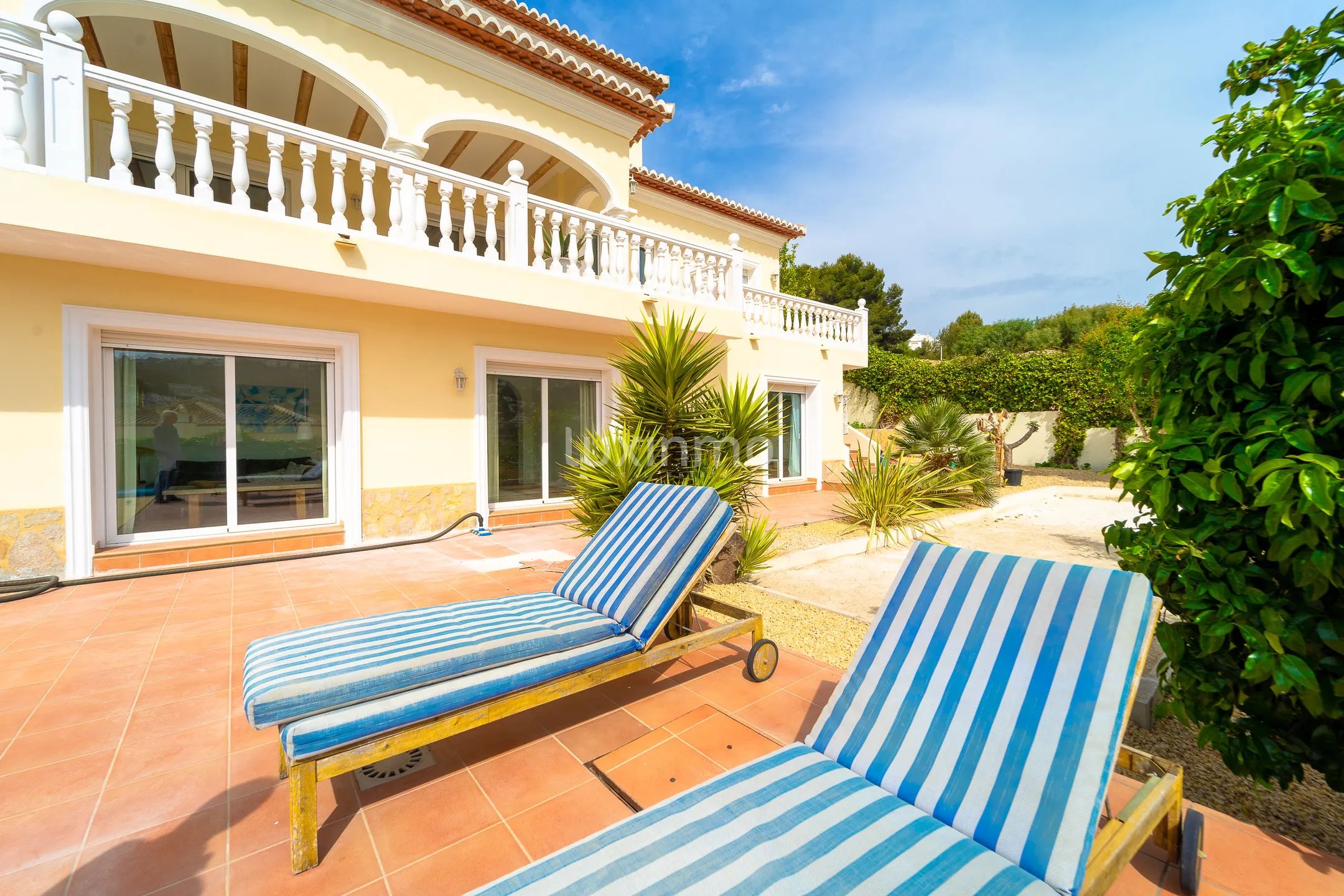 Charming colonial style house with spectacular views in Moraira — photo 4