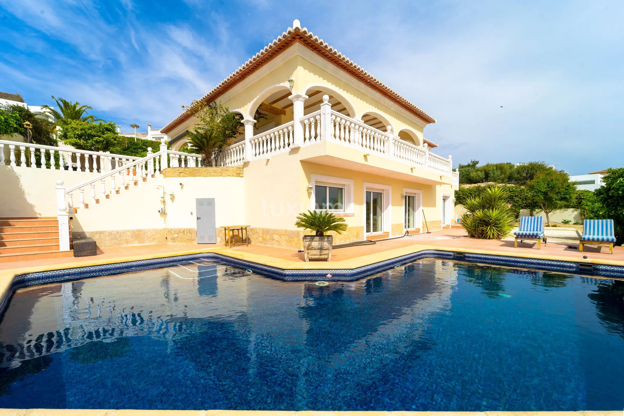Charming colonial style house with spectacular views in Moraira — photo 2