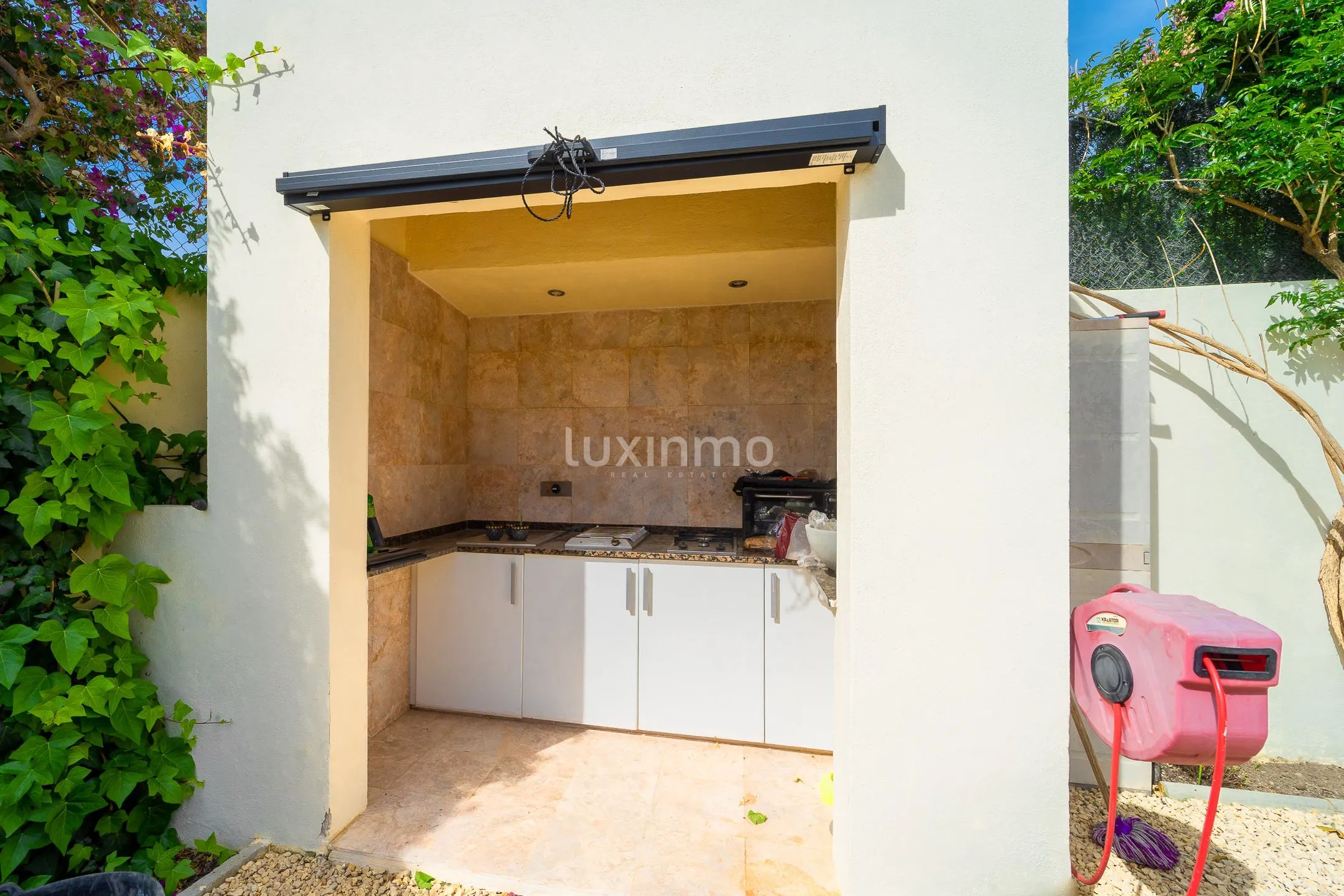 Charming colonial style house with spectacular views in Moraira — photo 17